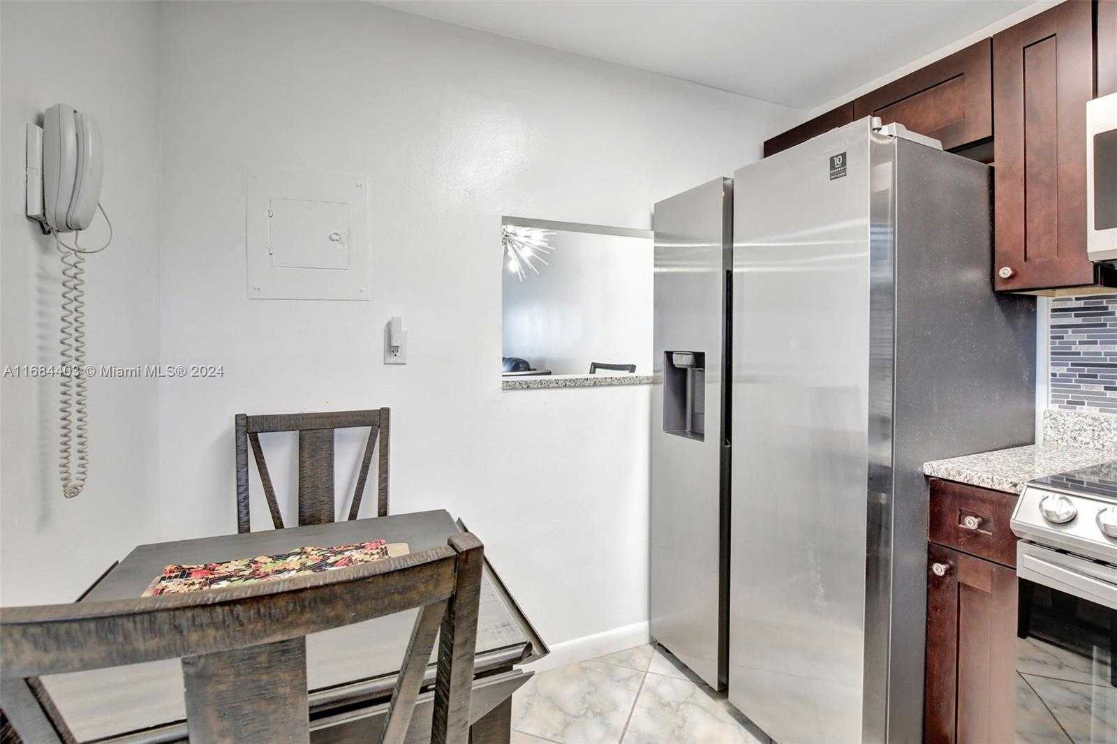 Small Image of 9540 SUNRISE LAKES BLVD #103, Sunrise Number 14