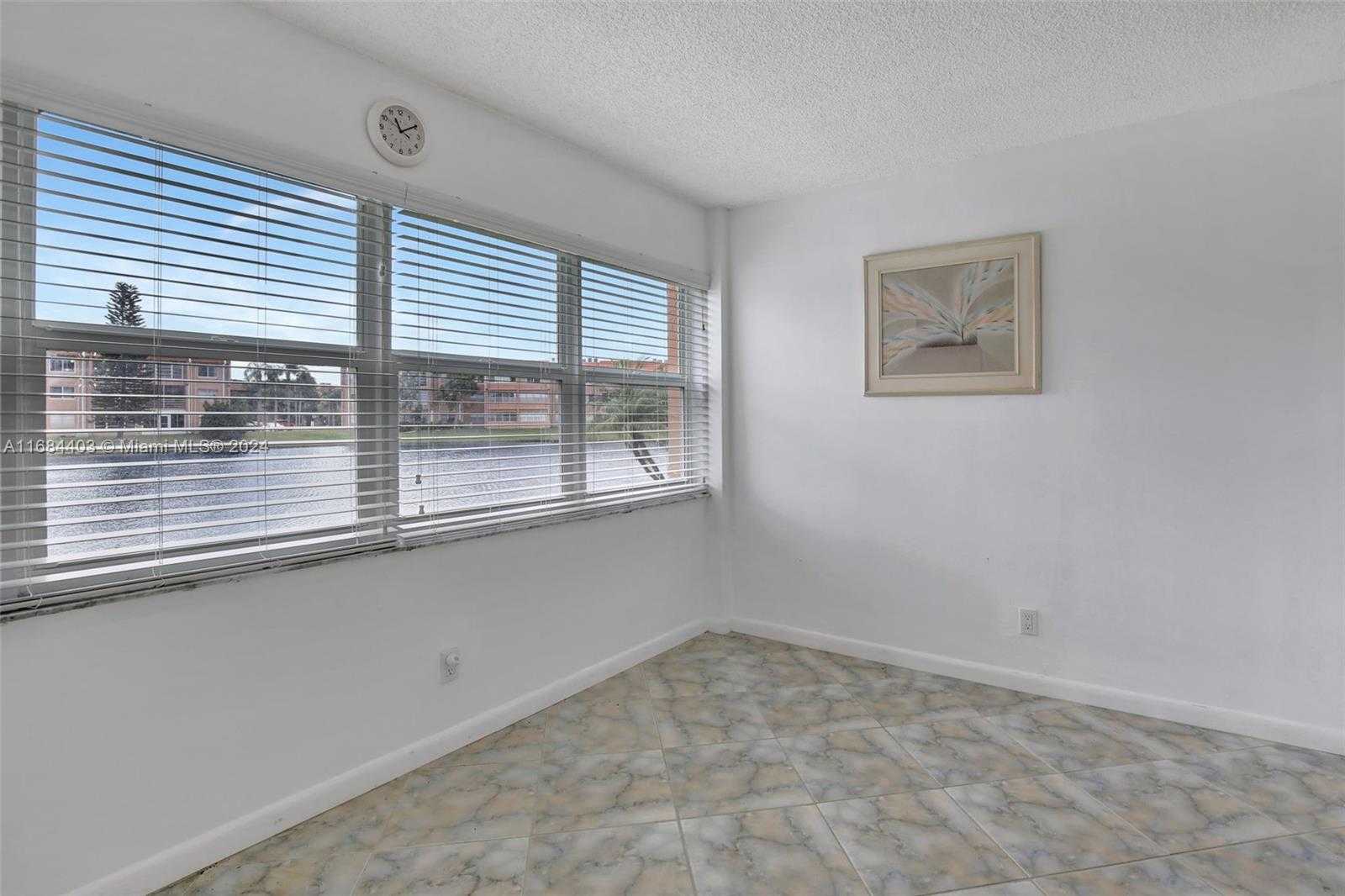 Small Image of 9540 SUNRISE LAKES BLVD #103, Sunrise Number 19