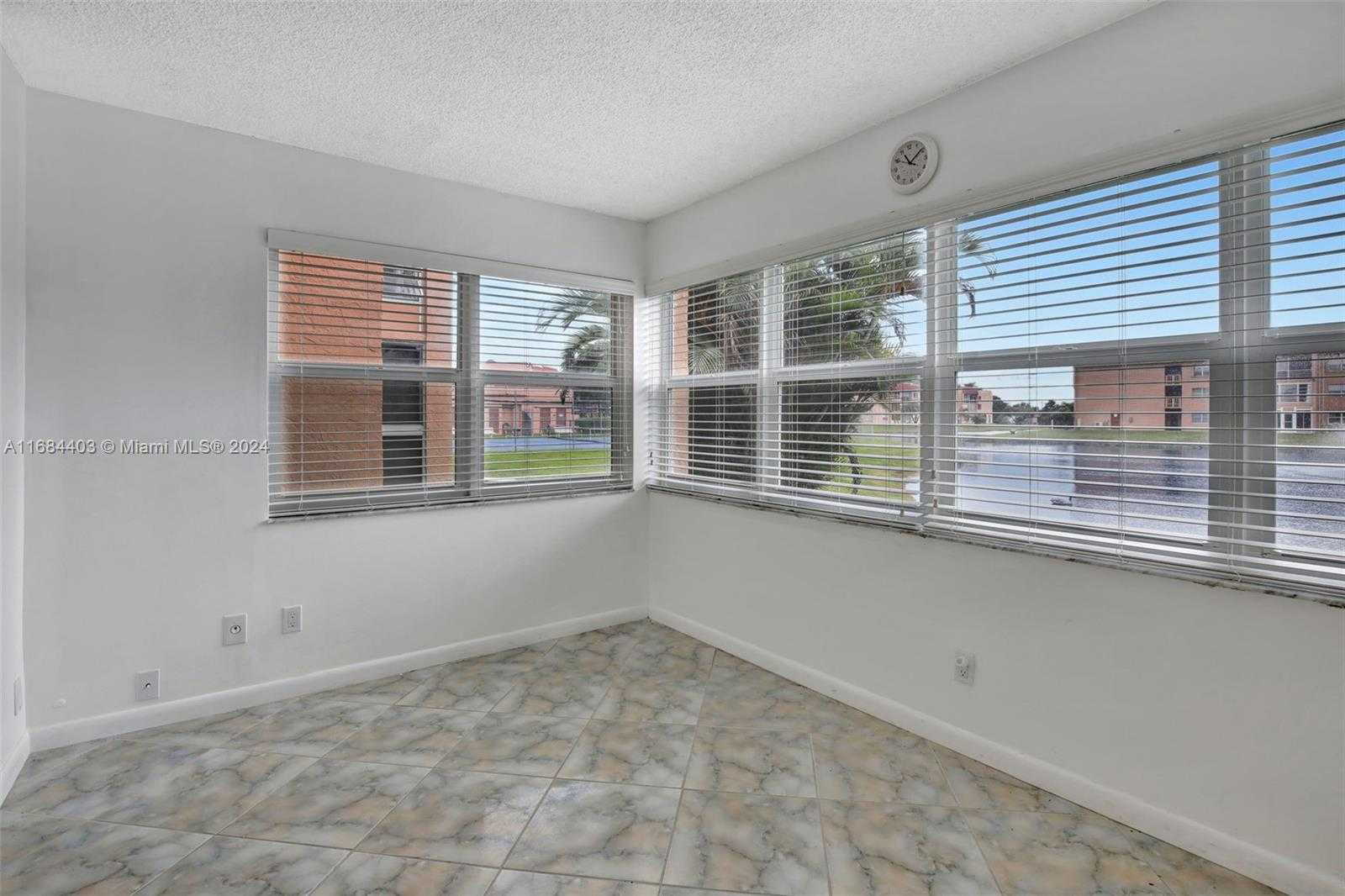 Small Image of 9540 SUNRISE LAKES BLVD #103, Sunrise Number 2