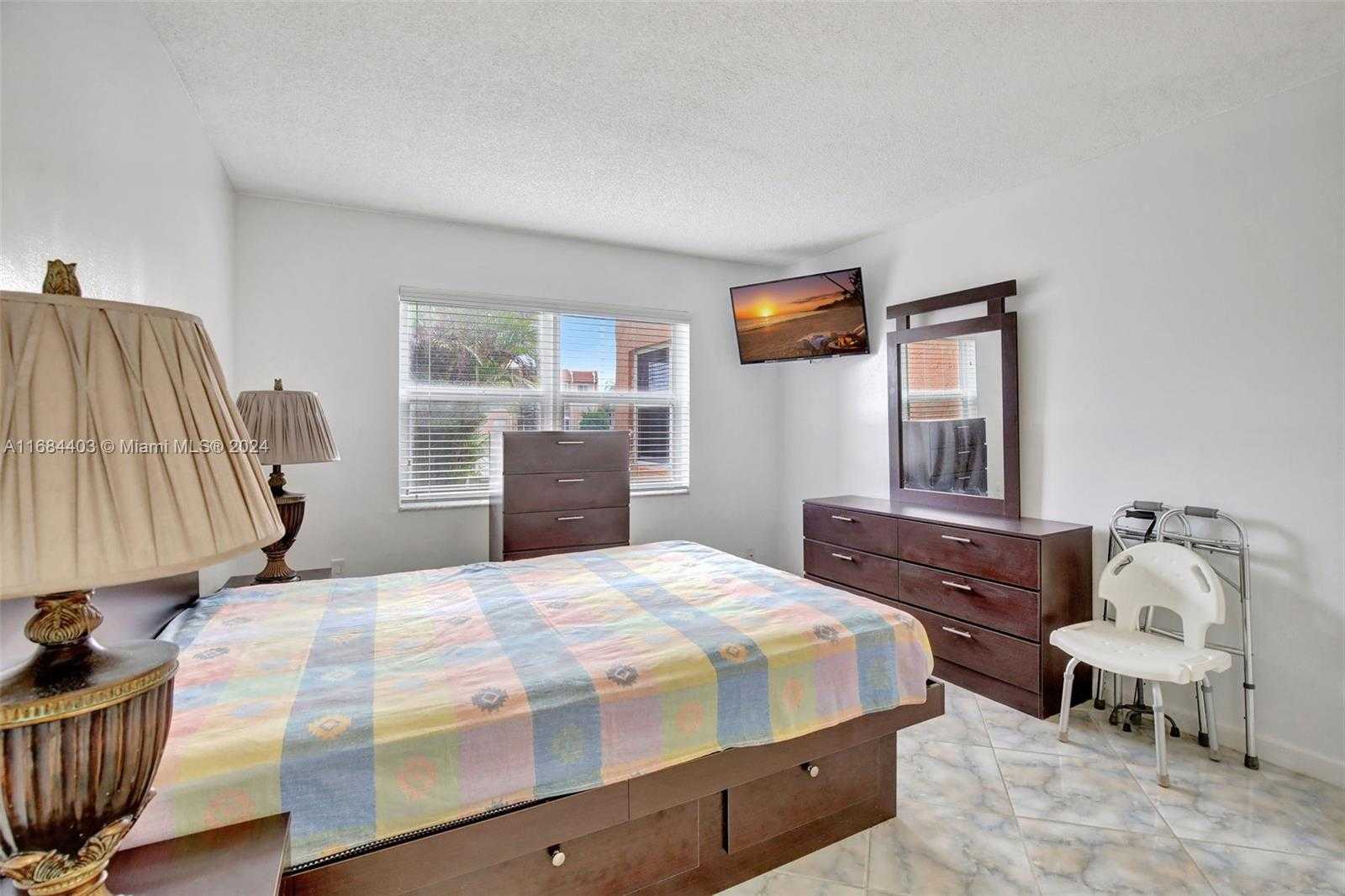 Small Image of 9540 SUNRISE LAKES BLVD #103, Sunrise Number 21