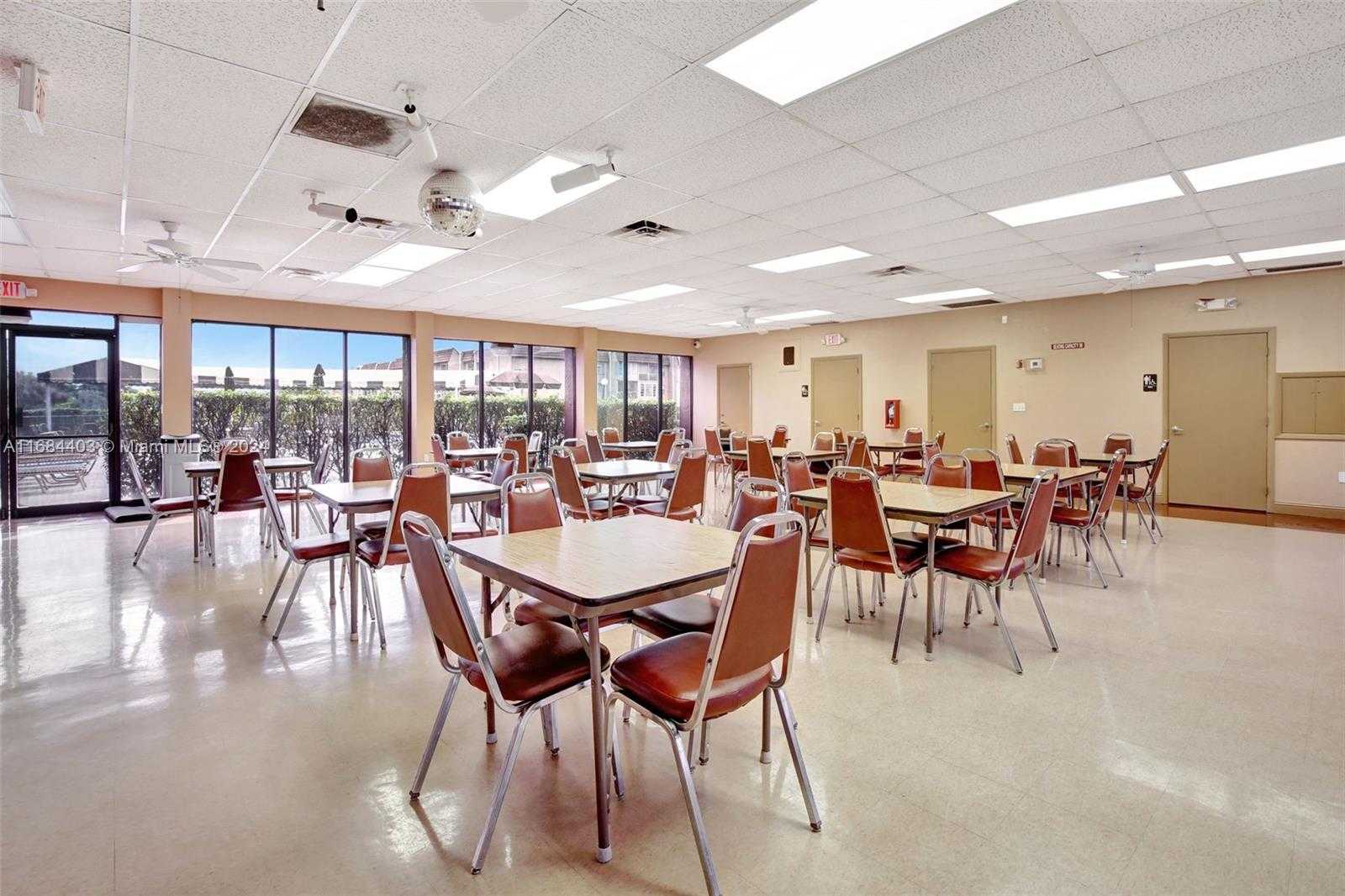 Small Image of 9540 SUNRISE LAKES BLVD #103, Sunrise Number 32