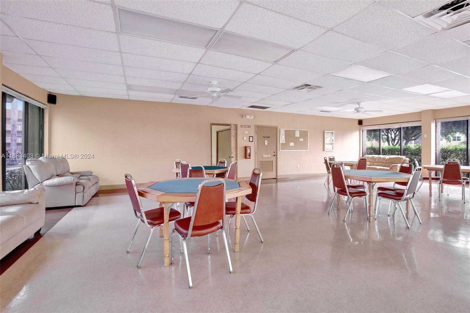Small Image of 9540 SUNRISE LAKES BLVD #103, Sunrise Number 33