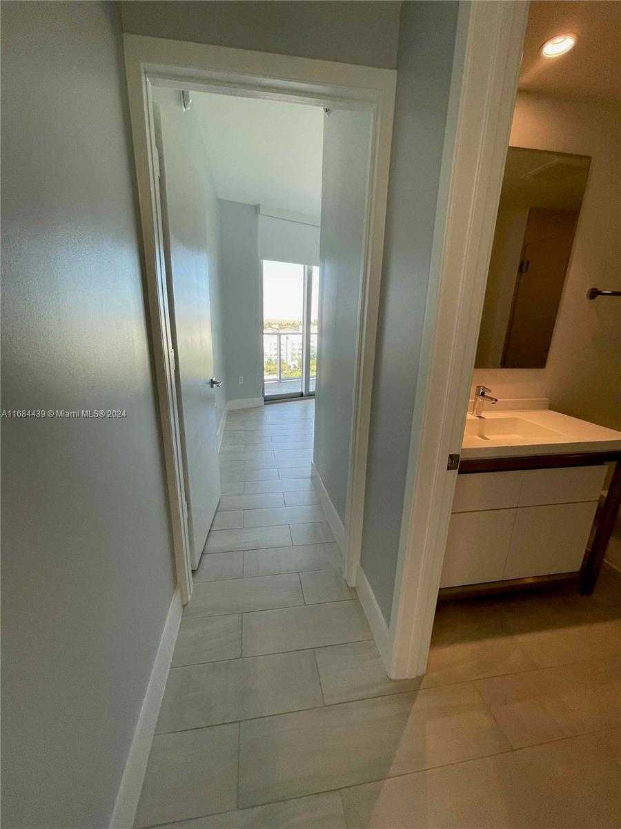 Small Image of 2000 METROPICA WAY #804, Sunrise Number 17
