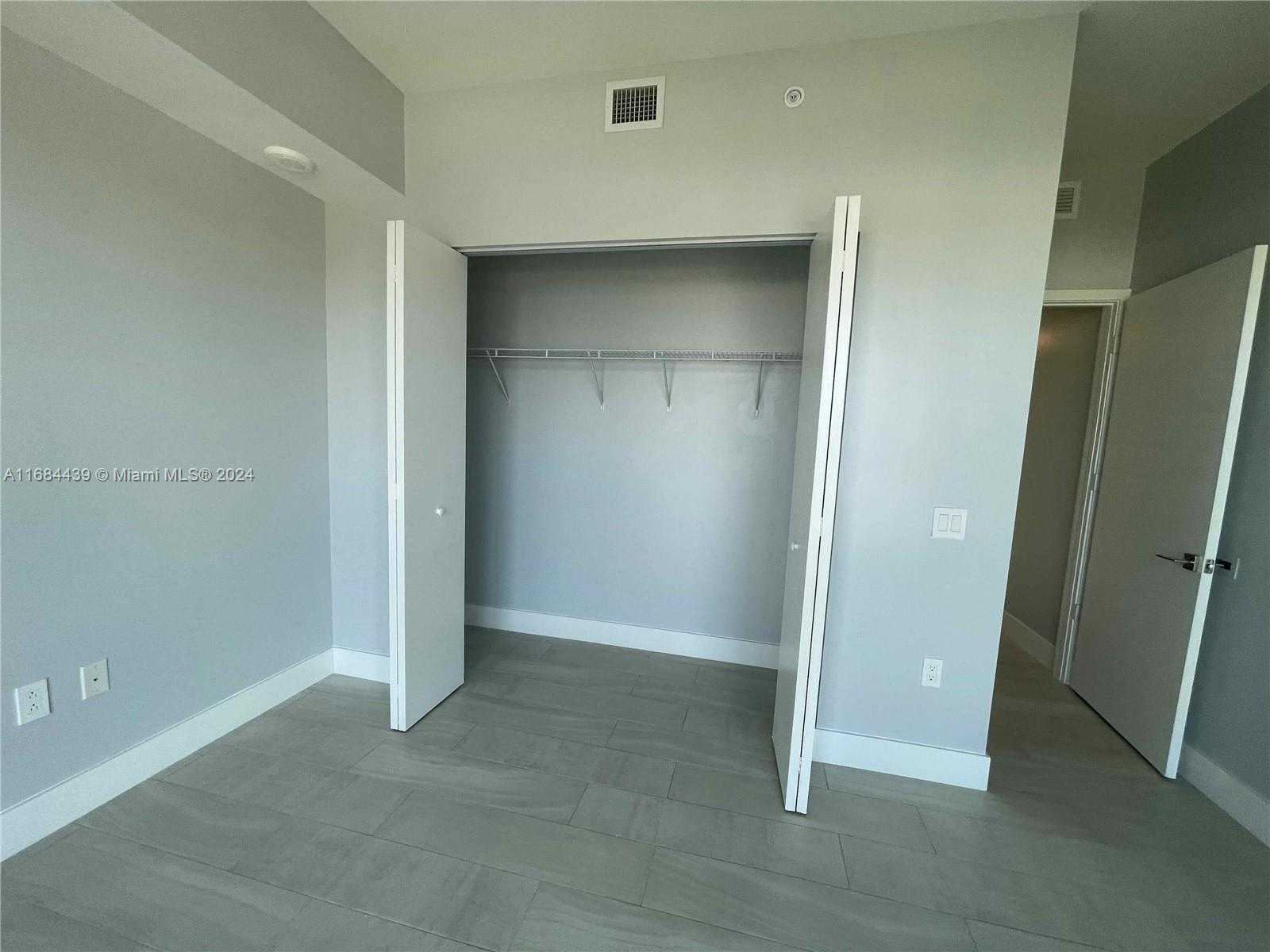 Small Image of 2000 METROPICA WAY #804, Sunrise Number 22