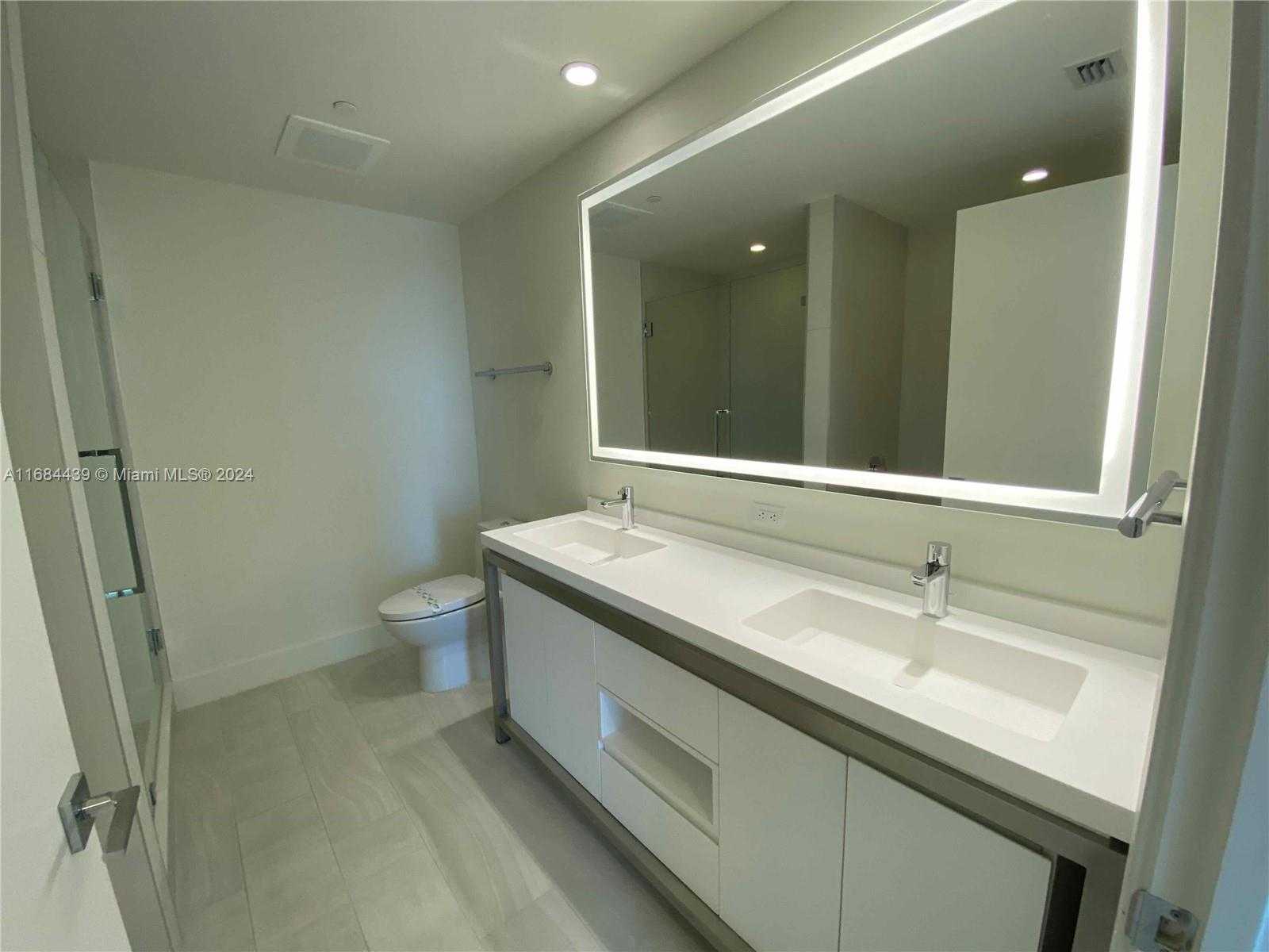 Small Image of 2000 METROPICA WAY #804, Sunrise Number 8