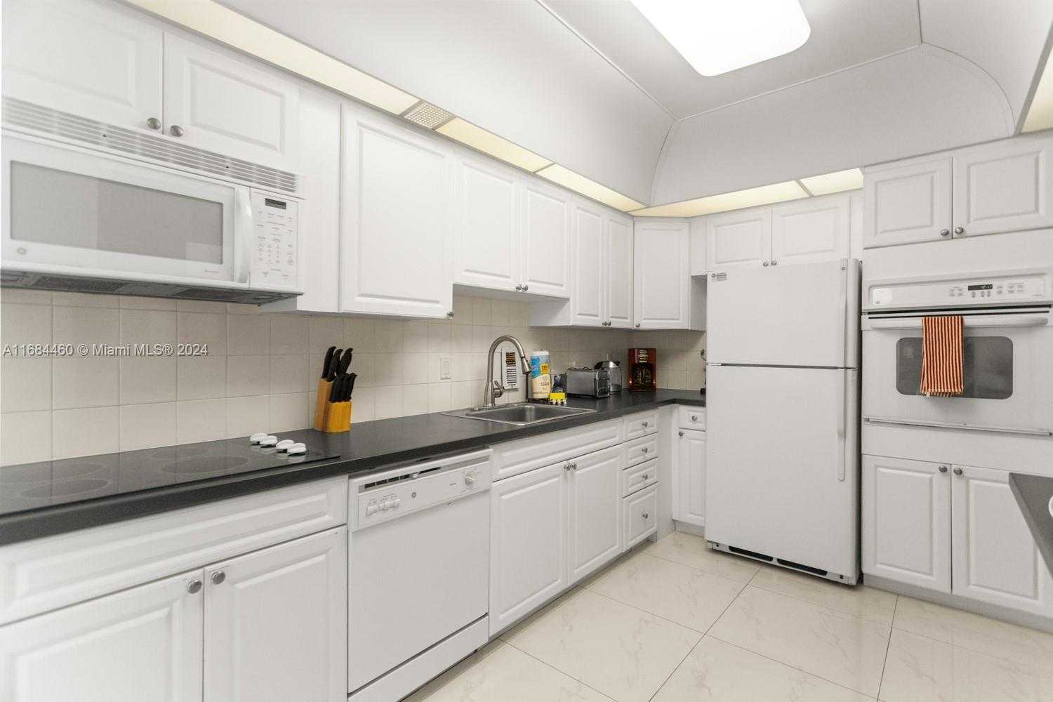 Small Image of 3801 SOUTH OCEAN DR #15H, Hollywood Number 34