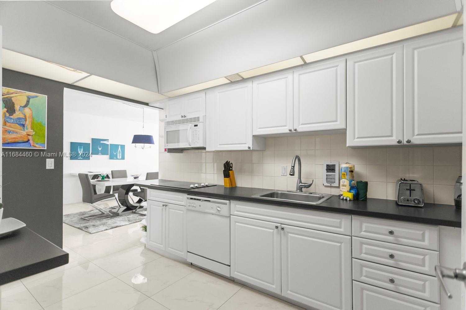 Small Image of 3801 SOUTH OCEAN DR #15H, Hollywood Number 5