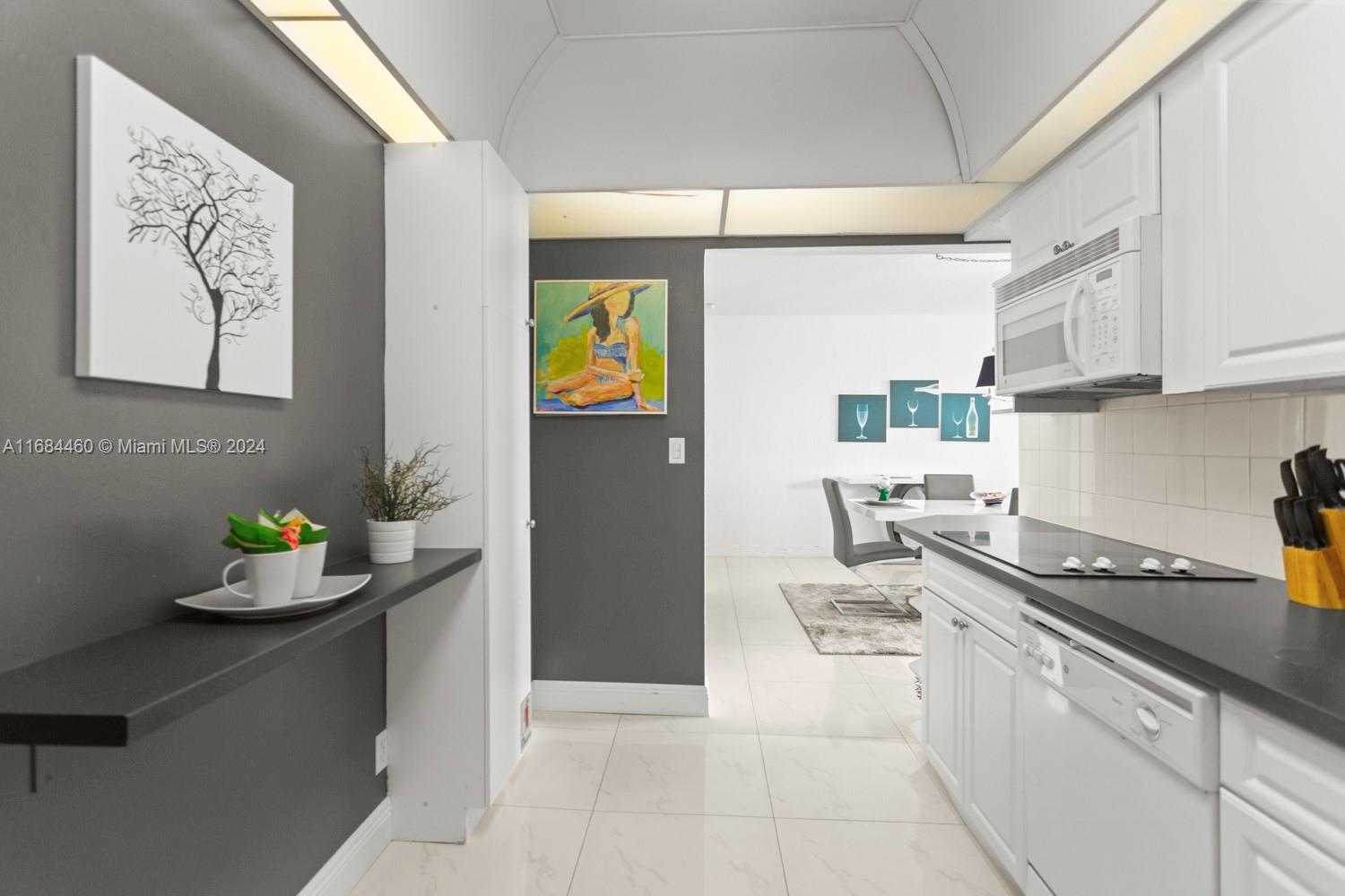 Small Image of 3801 SOUTH OCEAN DR #15H, Hollywood Number 6