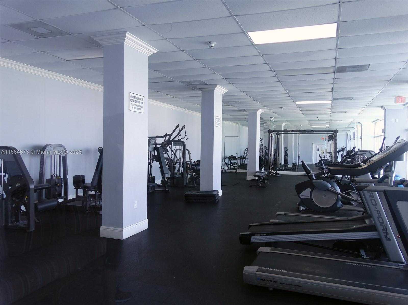 Small Image of 7135 COLLINS AVE #1215, Miami Beach Number 15