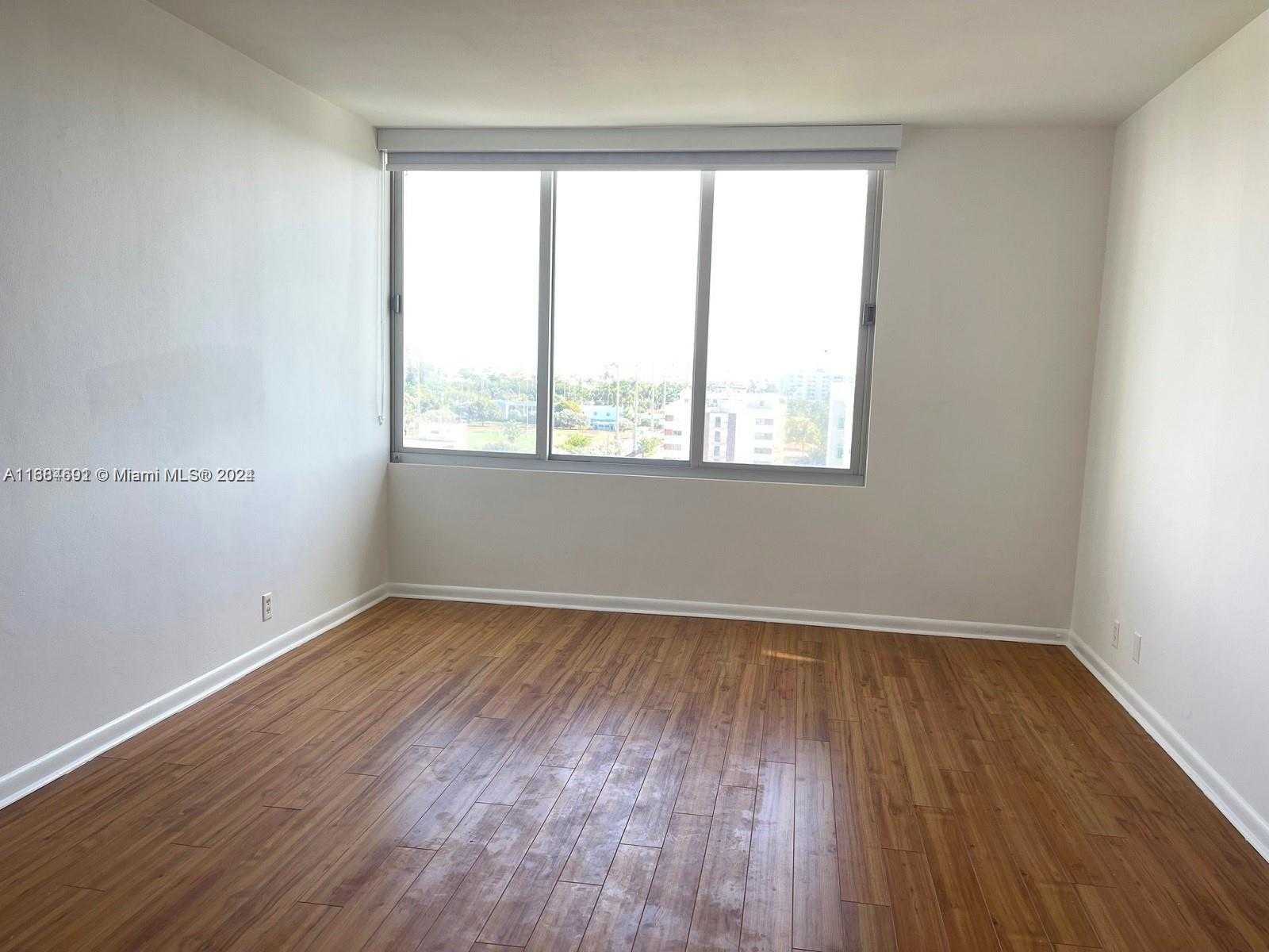 Small Image of 1000 WEST AVE #909, Miami Beach Number 4