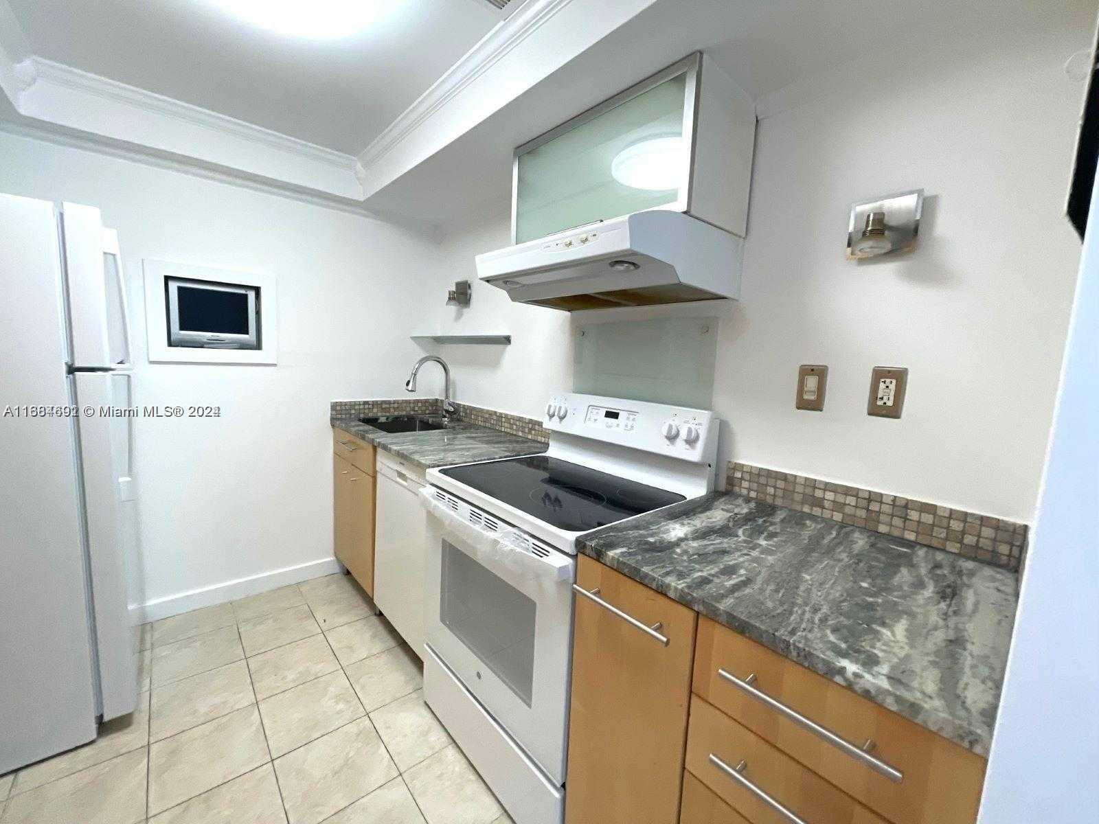 Small Image of 1000 WEST AVE #909, Miami Beach Number 7