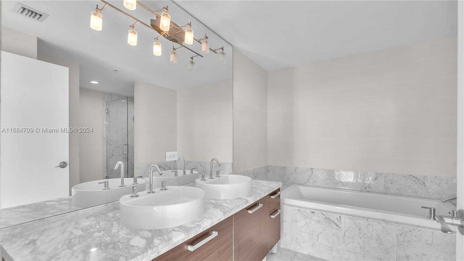 Small Image of 253 NORTH EAST 2ND ST #4704, Miami Number 16