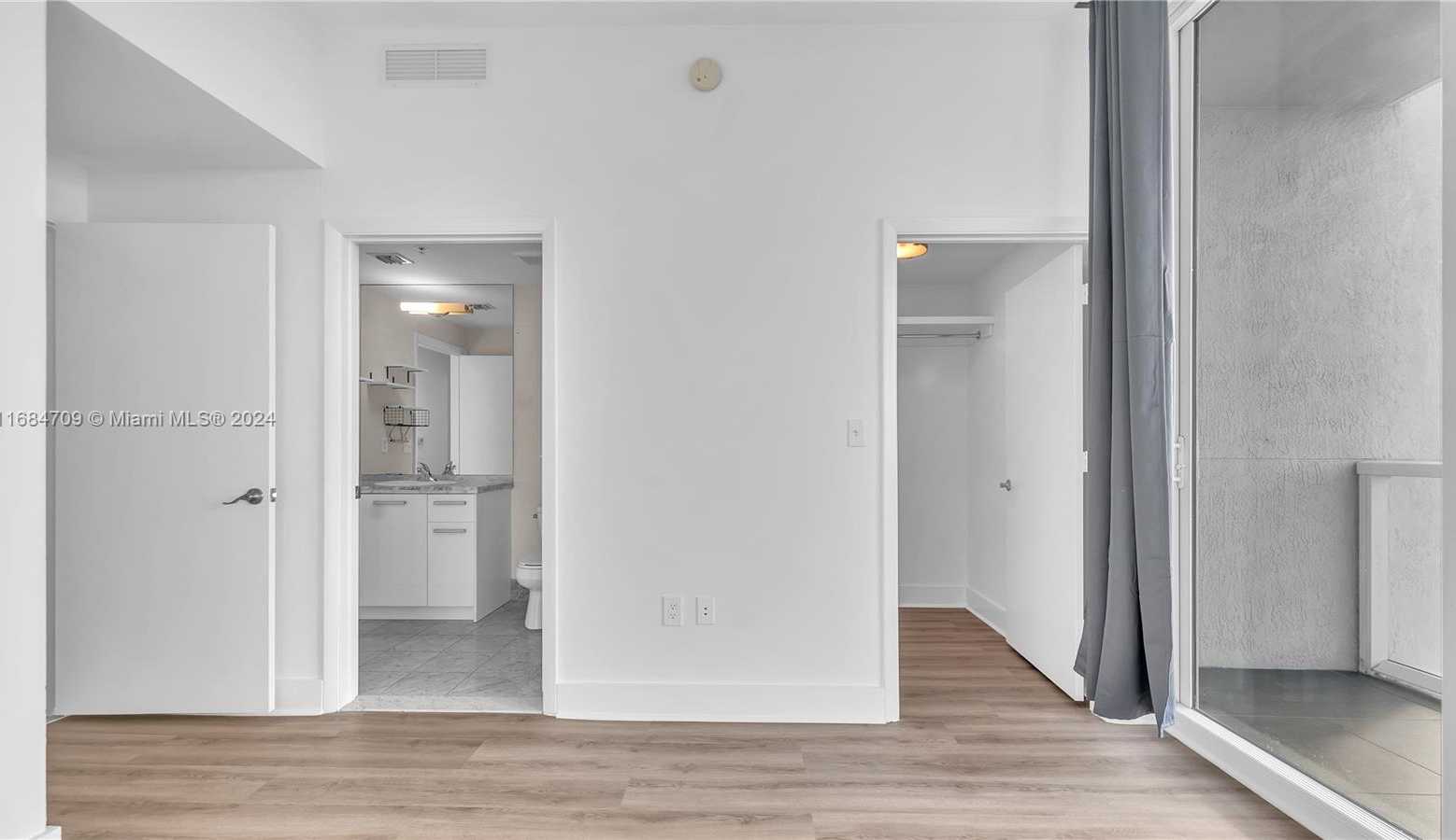 Small Image of 253 NORTH EAST 2ND ST #4704, Miami Number 22