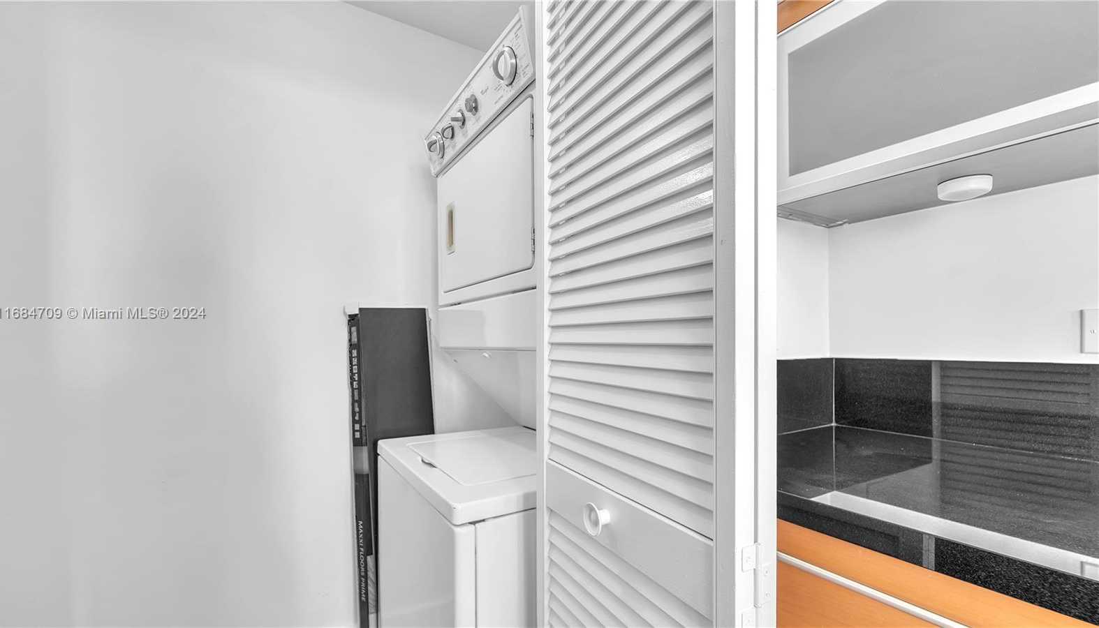 Small Image of 253 NORTH EAST 2ND ST #4704, Miami Number 34