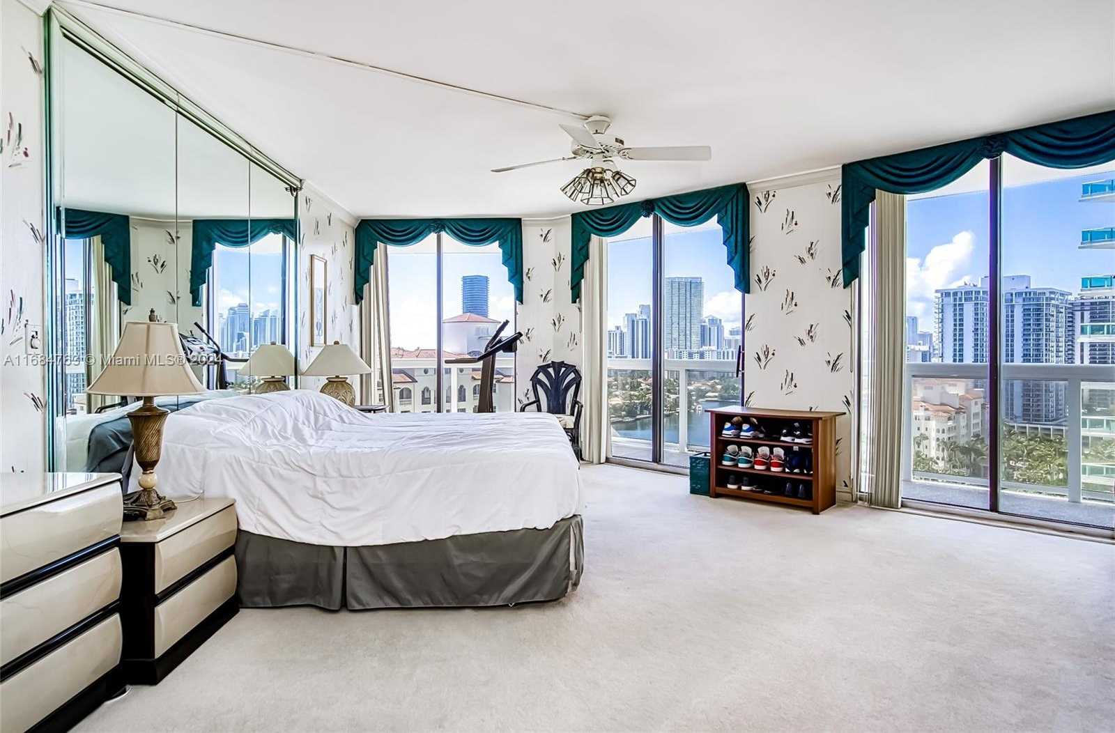 Small Image of 20185 E Country Club Dr, Miami, FL 33180, USA Number 11