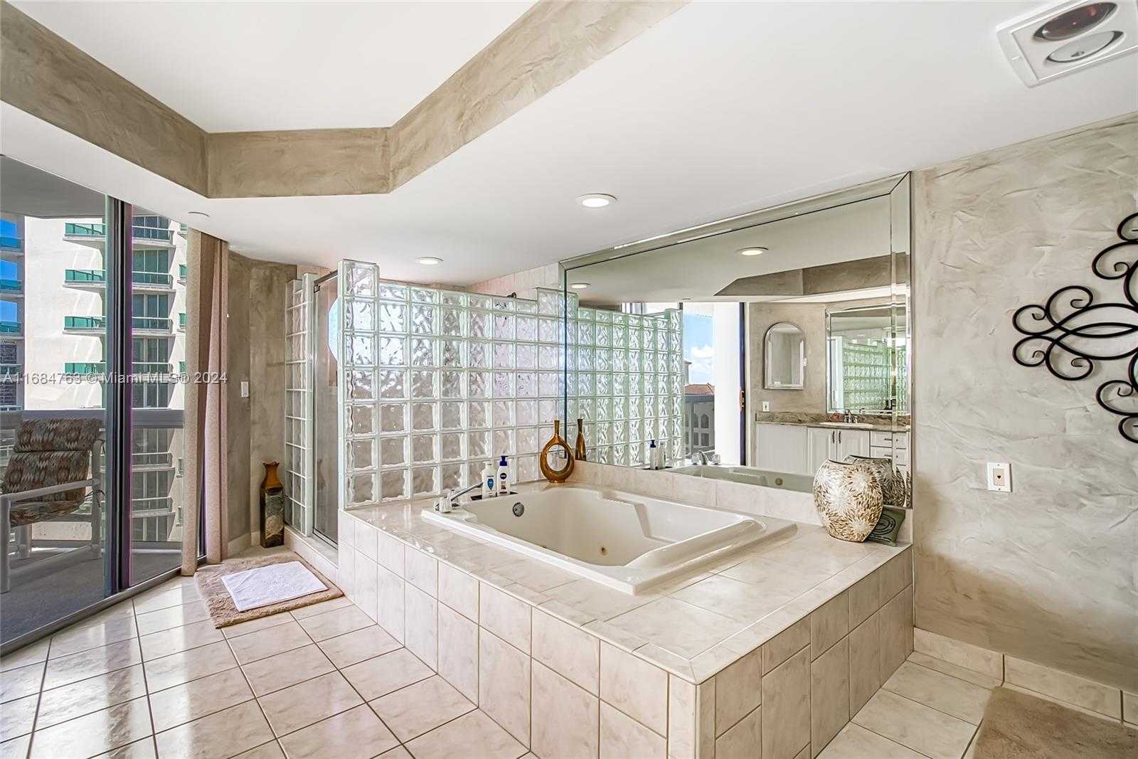 Small Image of 20185 E Country Club Dr, Miami, FL 33180, USA Number 14
