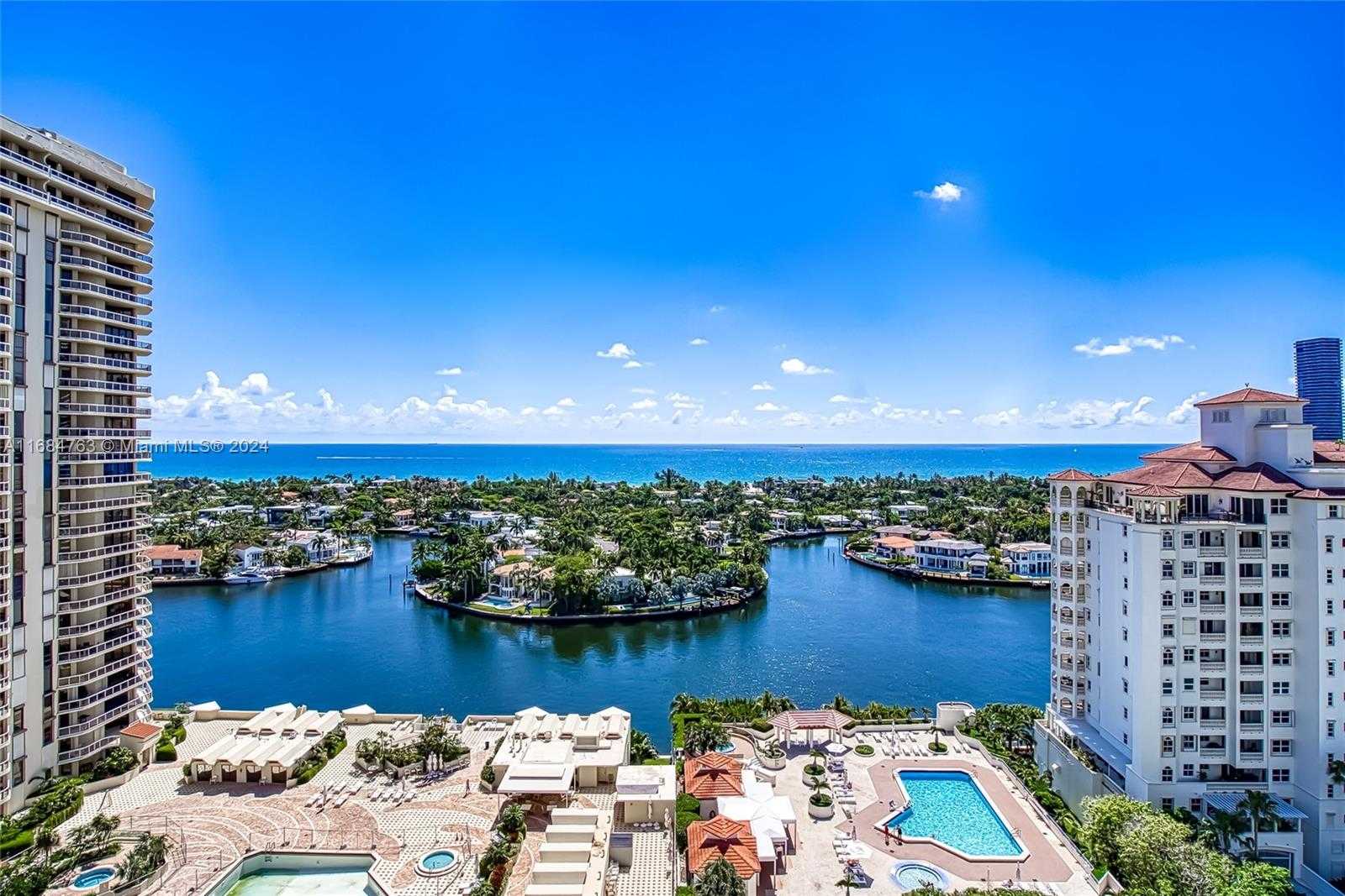 Small Image of 20185 E Country Club Dr, Miami, FL 33180, USA Number 2