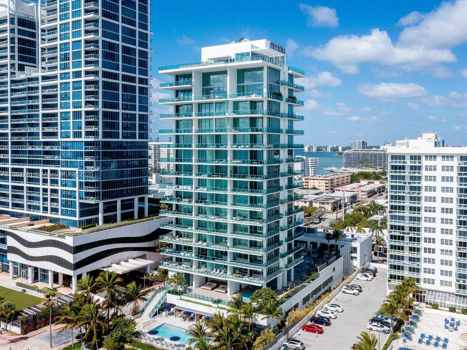 Small Image of 6901 COLLINS AVE #701, Miami Beach Number 2
