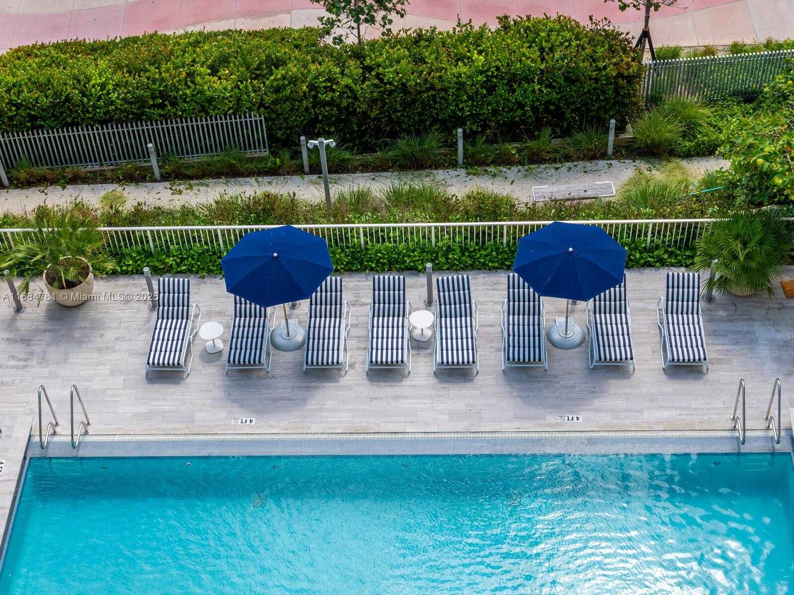 Small Image of 6901 COLLINS AVE #701, Miami Beach Number 26