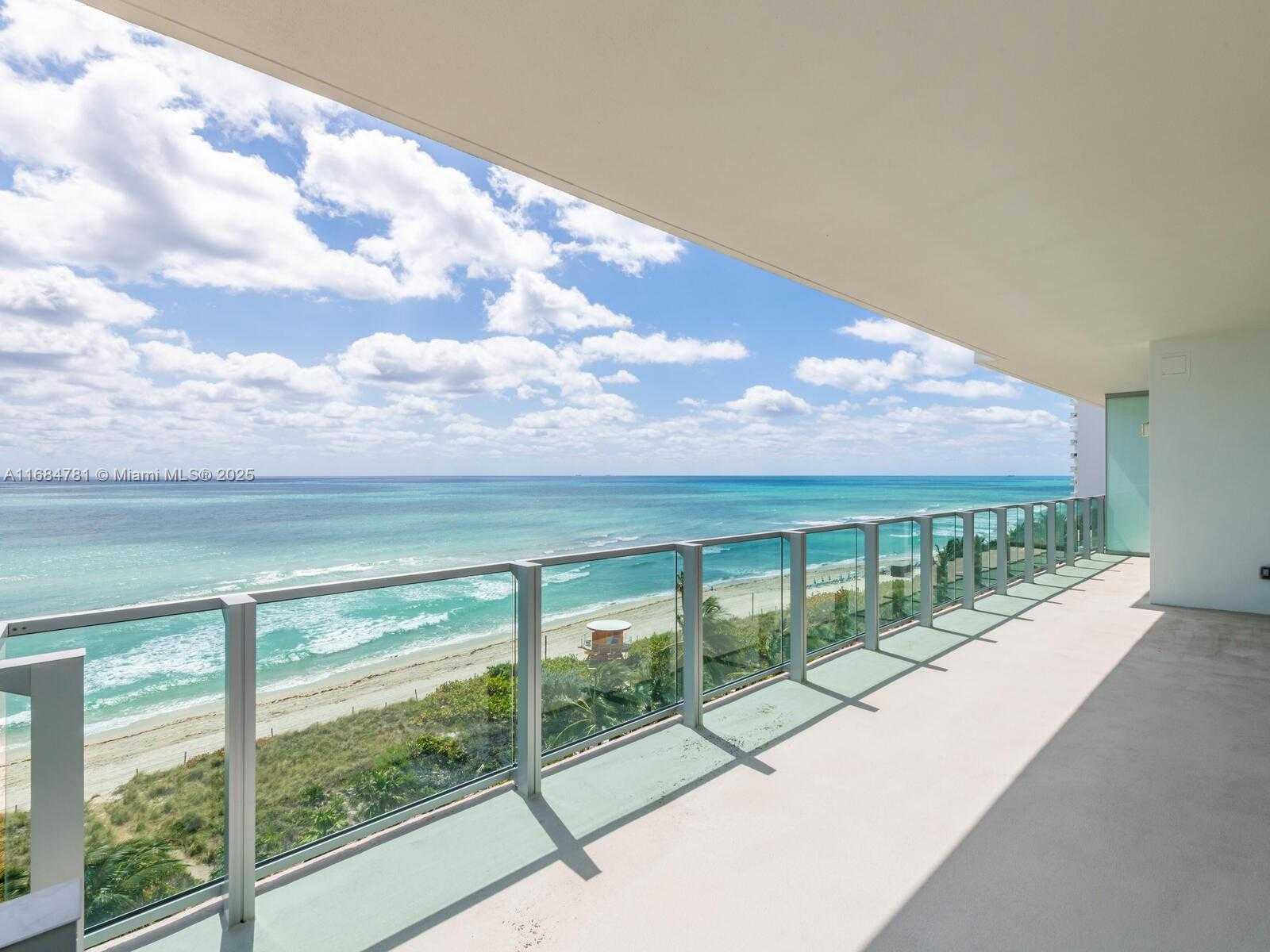 Small Image of 6901 COLLINS AVE #701, Miami Beach Number 29