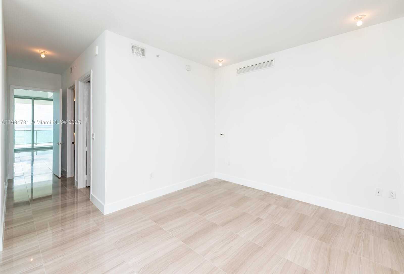 Small Image of 6901 COLLINS AVE #701, Miami Beach Number 37