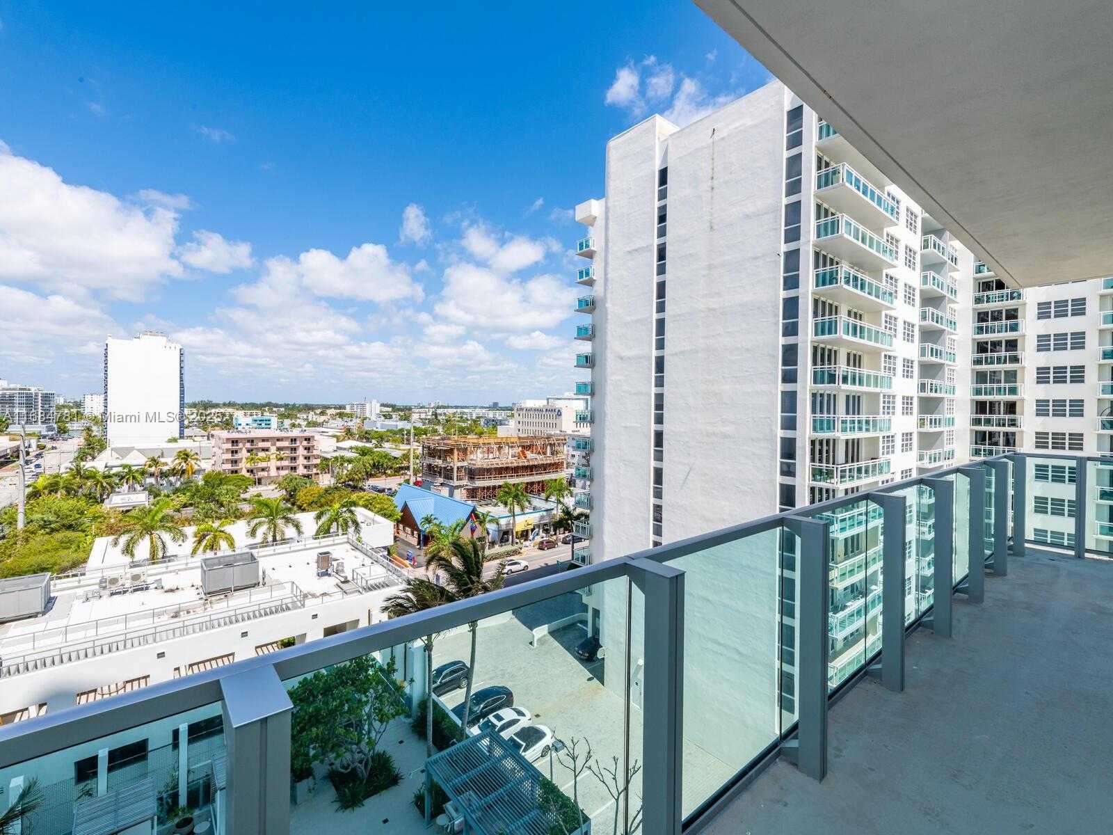Small Image of 6901 COLLINS AVE #701, Miami Beach Number 44