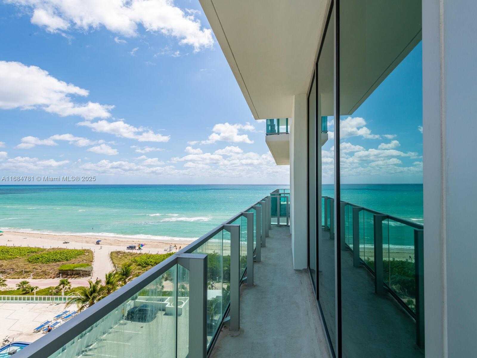 Small Image of 6901 COLLINS AVE #701, Miami Beach Number 47