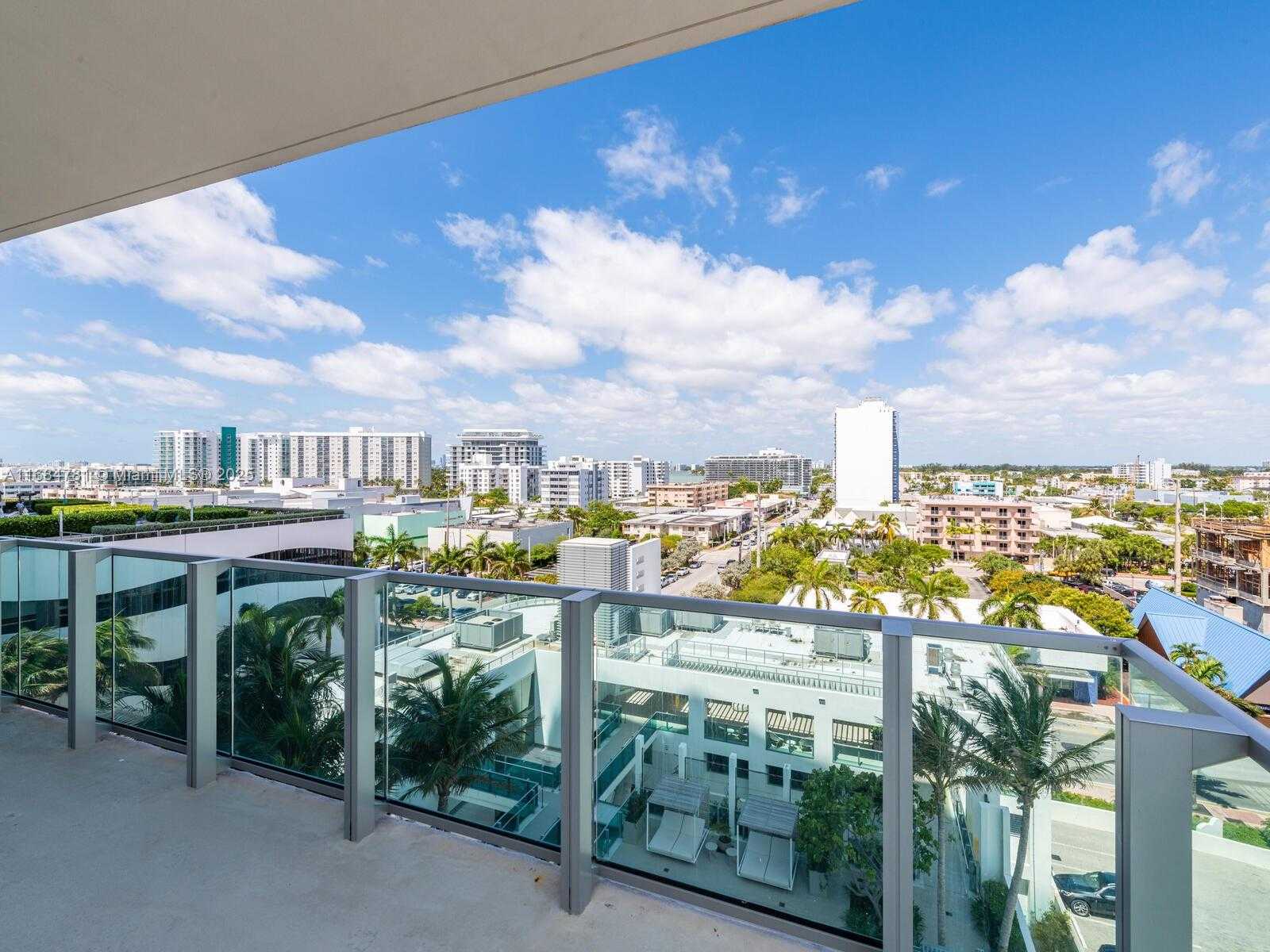 Small Image of 6901 COLLINS AVE #701, Miami Beach Number 49