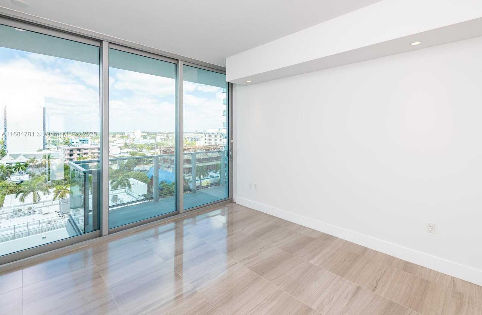 Small Image of 6901 COLLINS AVE #701, Miami Beach Number 53