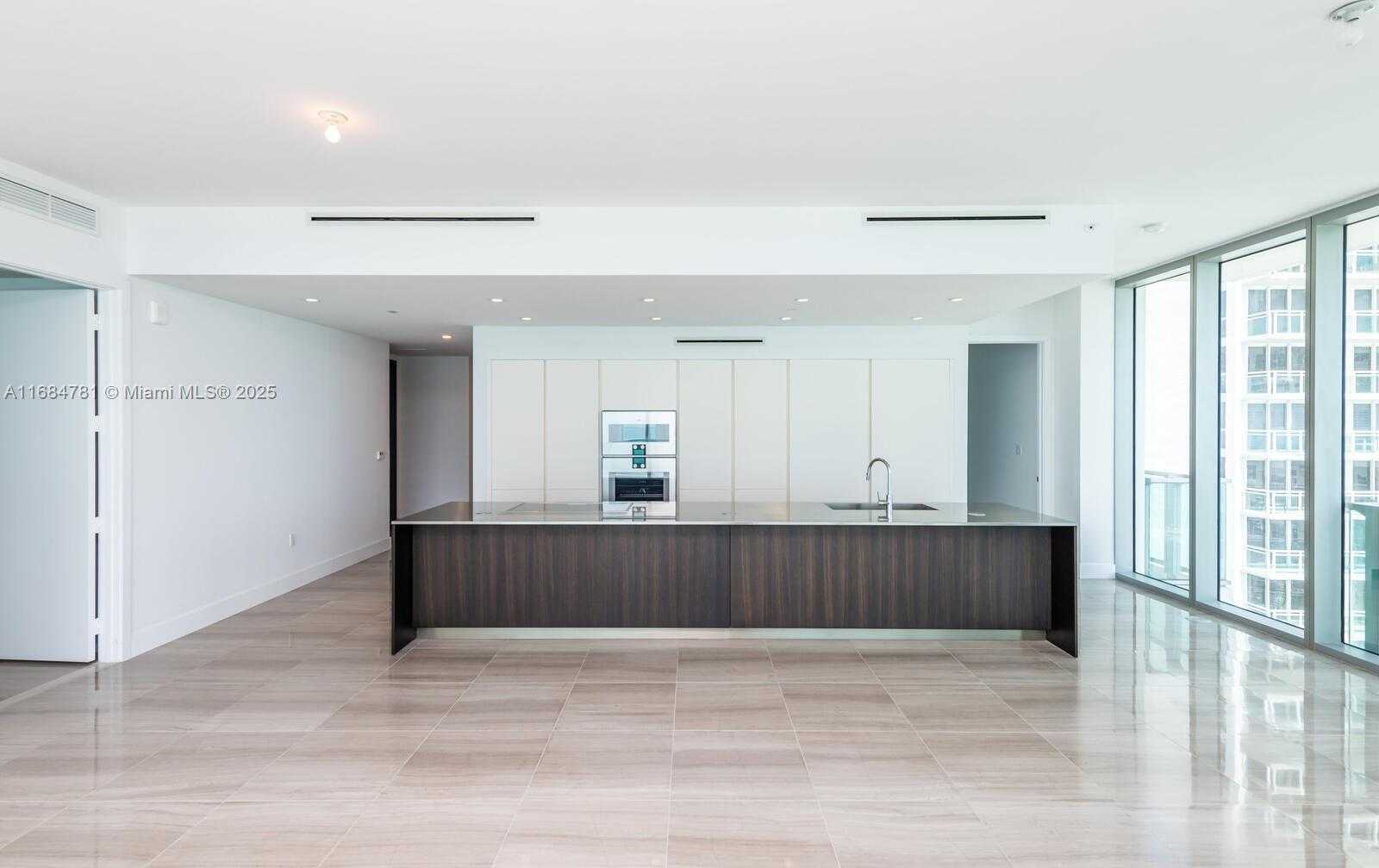 Small Image of 6901 COLLINS AVE #701, Miami Beach Number 6