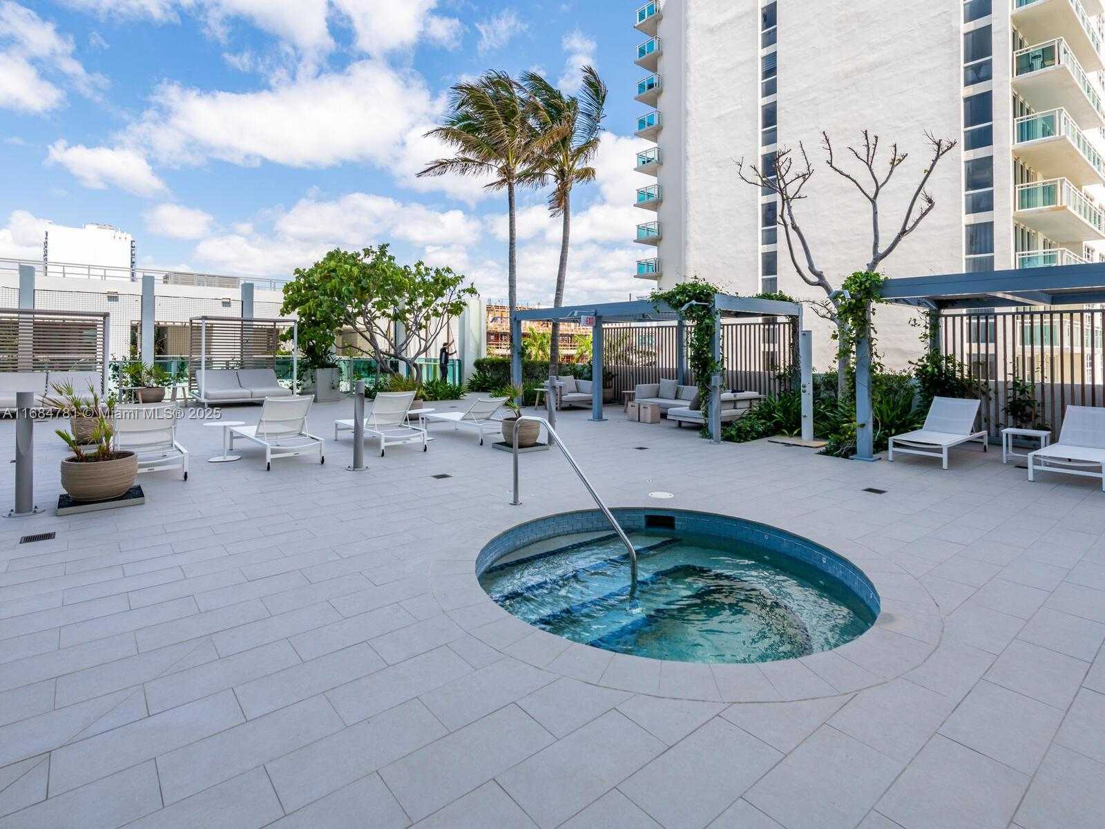 Small Image of 6901 COLLINS AVE #701, Miami Beach Number 66