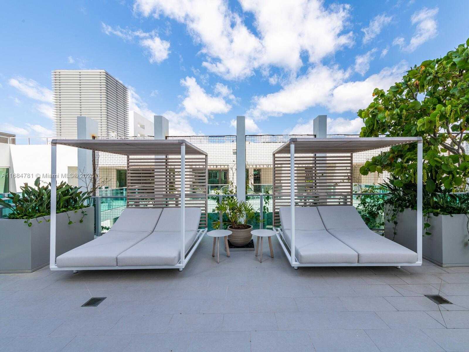 Small Image of 6901 COLLINS AVE #701, Miami Beach Number 67