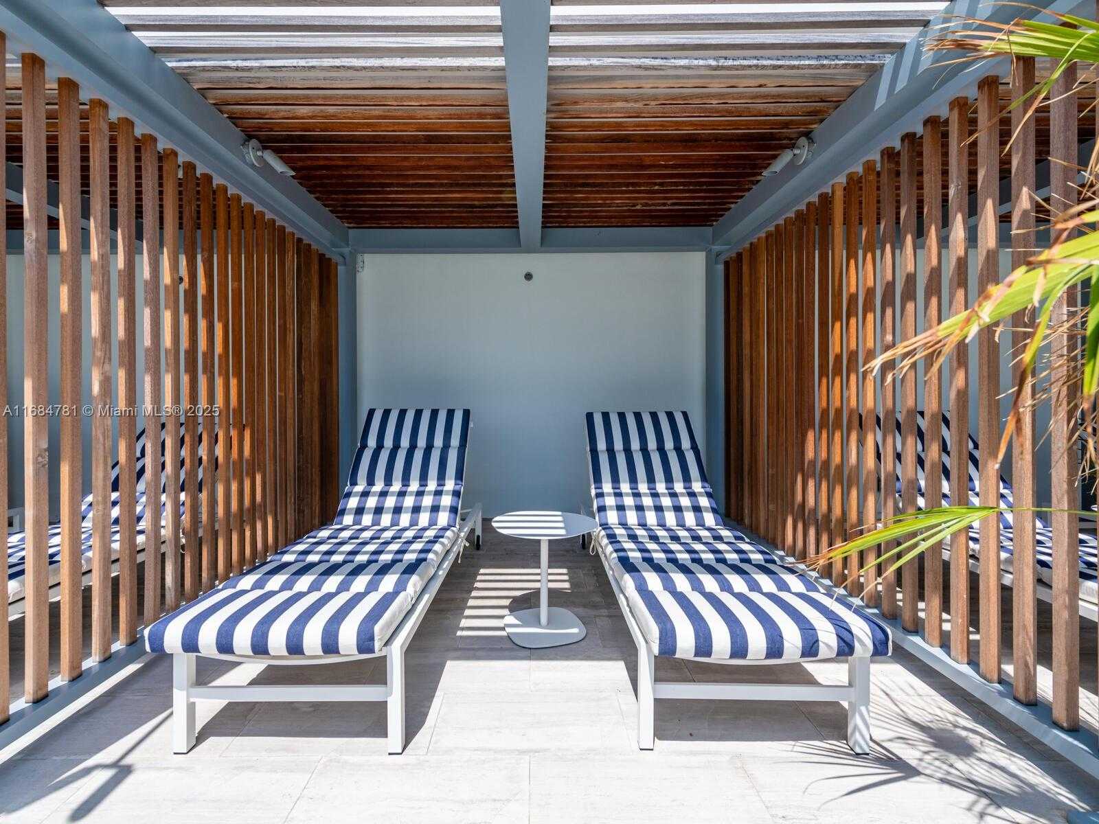 Small Image of 6901 COLLINS AVE #701, Miami Beach Number 79