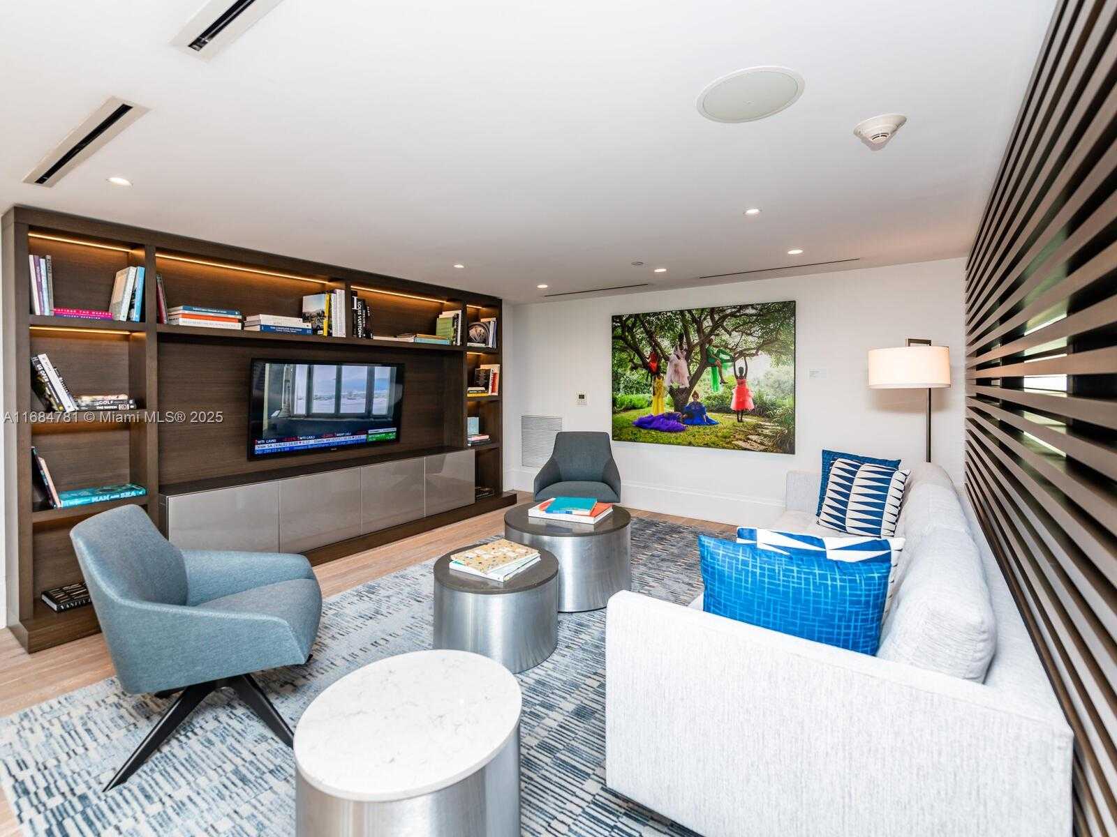 Small Image of 6901 COLLINS AVE #701, Miami Beach Number 92