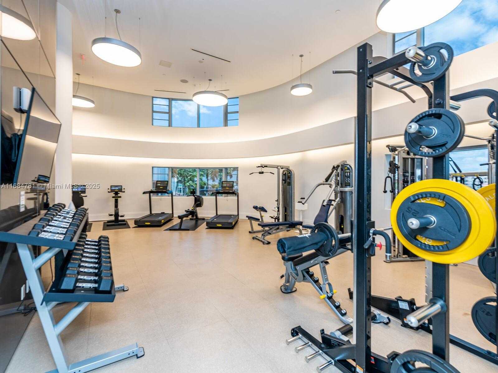 Small Image of 6901 COLLINS AVE #701, Miami Beach Number 93