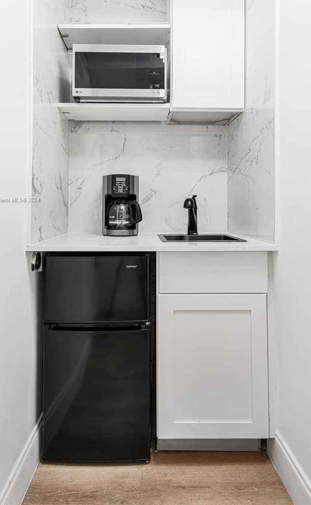Small Image of 255 WEST 24TH ST #405, Miami Beach Number 10
