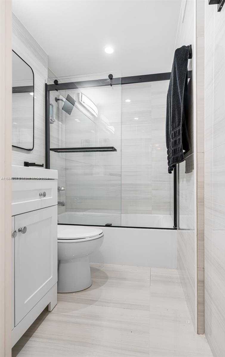 Small Image of 255 WEST 24TH ST #405, Miami Beach Number 9