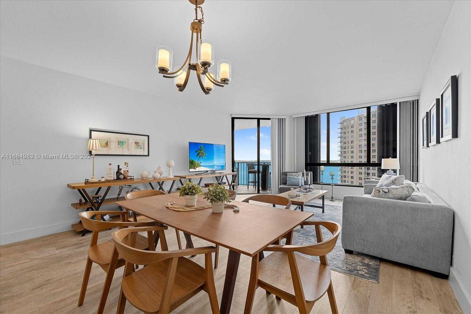 Small Image of 520 BRICKELL KEY DR #A1513, Miami Number 3