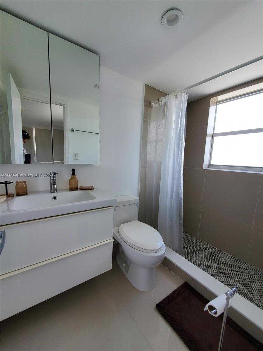 Small Image of 2100 SANS SOUCI BLVD #B601, North Miami Number 14
