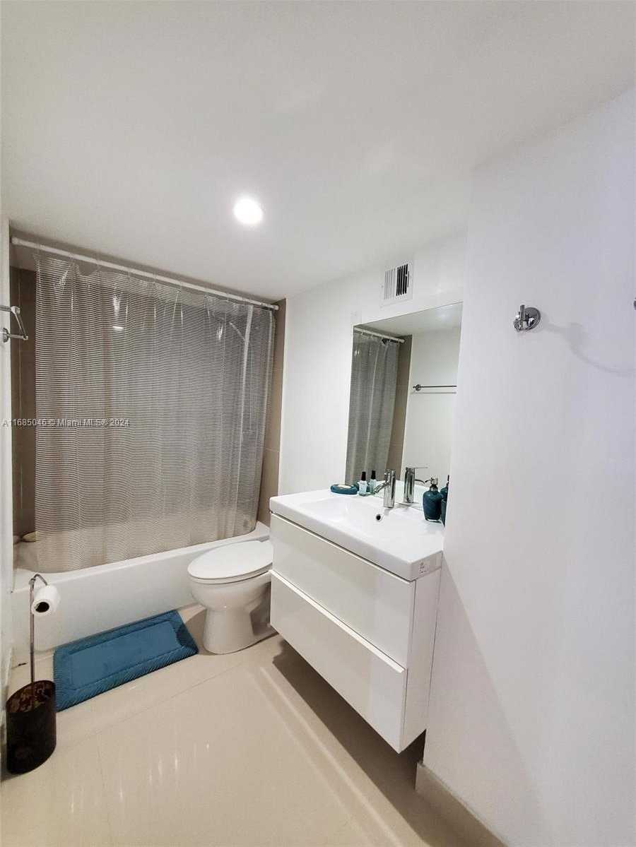 Small Image of 2100 SANS SOUCI BLVD #B601, North Miami Number 6