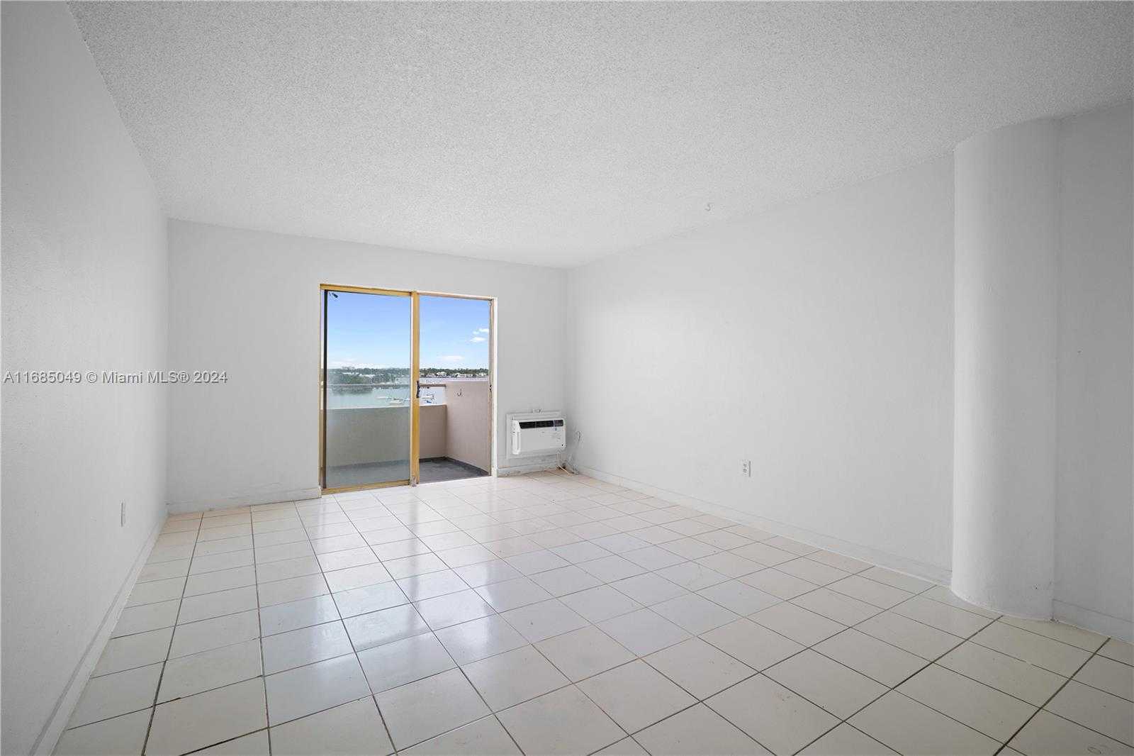 Small Image of 7904 WEST DR #605, North Bay Village Number 10