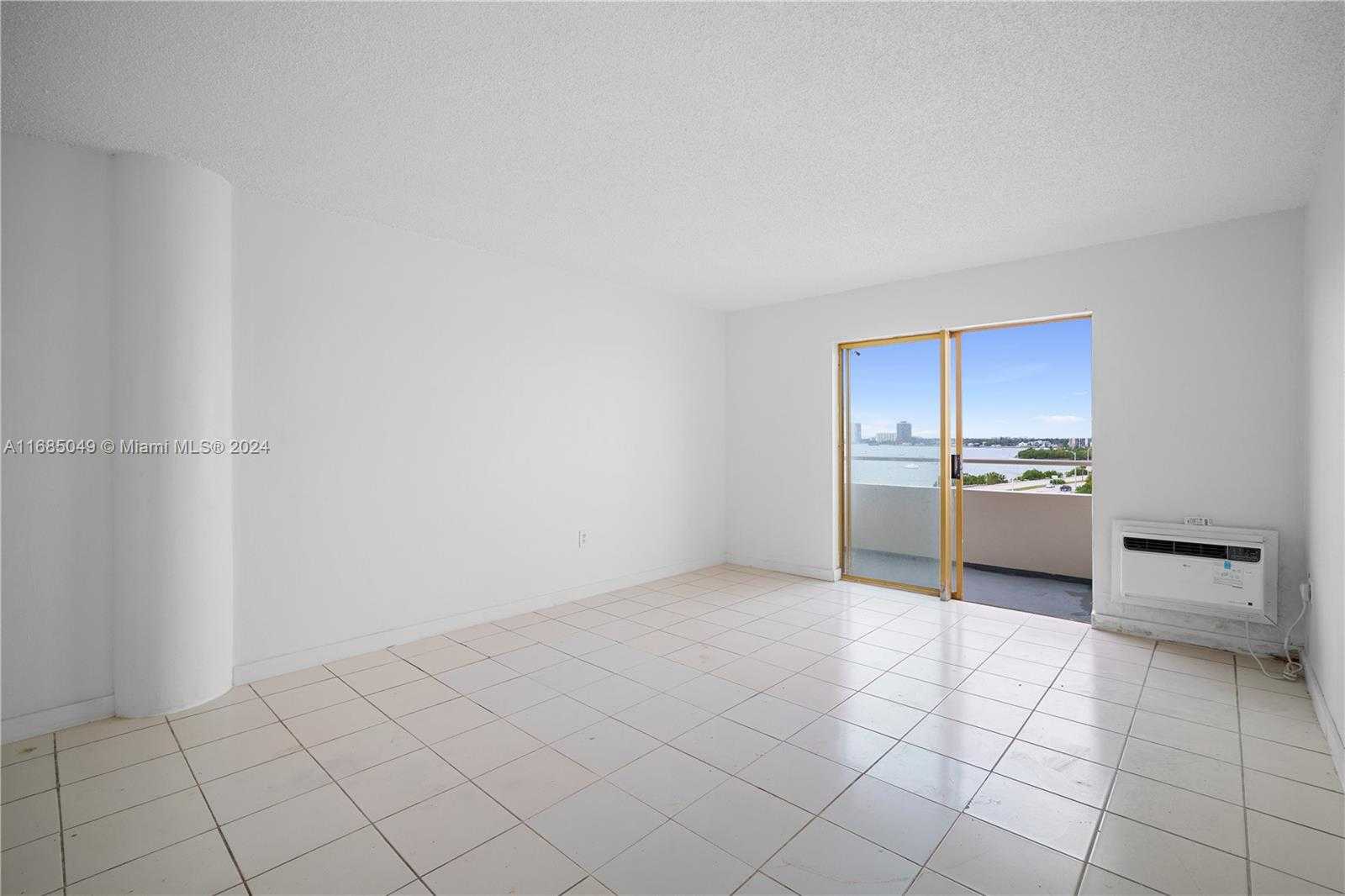 Small Image of 7904 WEST DR #605, North Bay Village Number 12