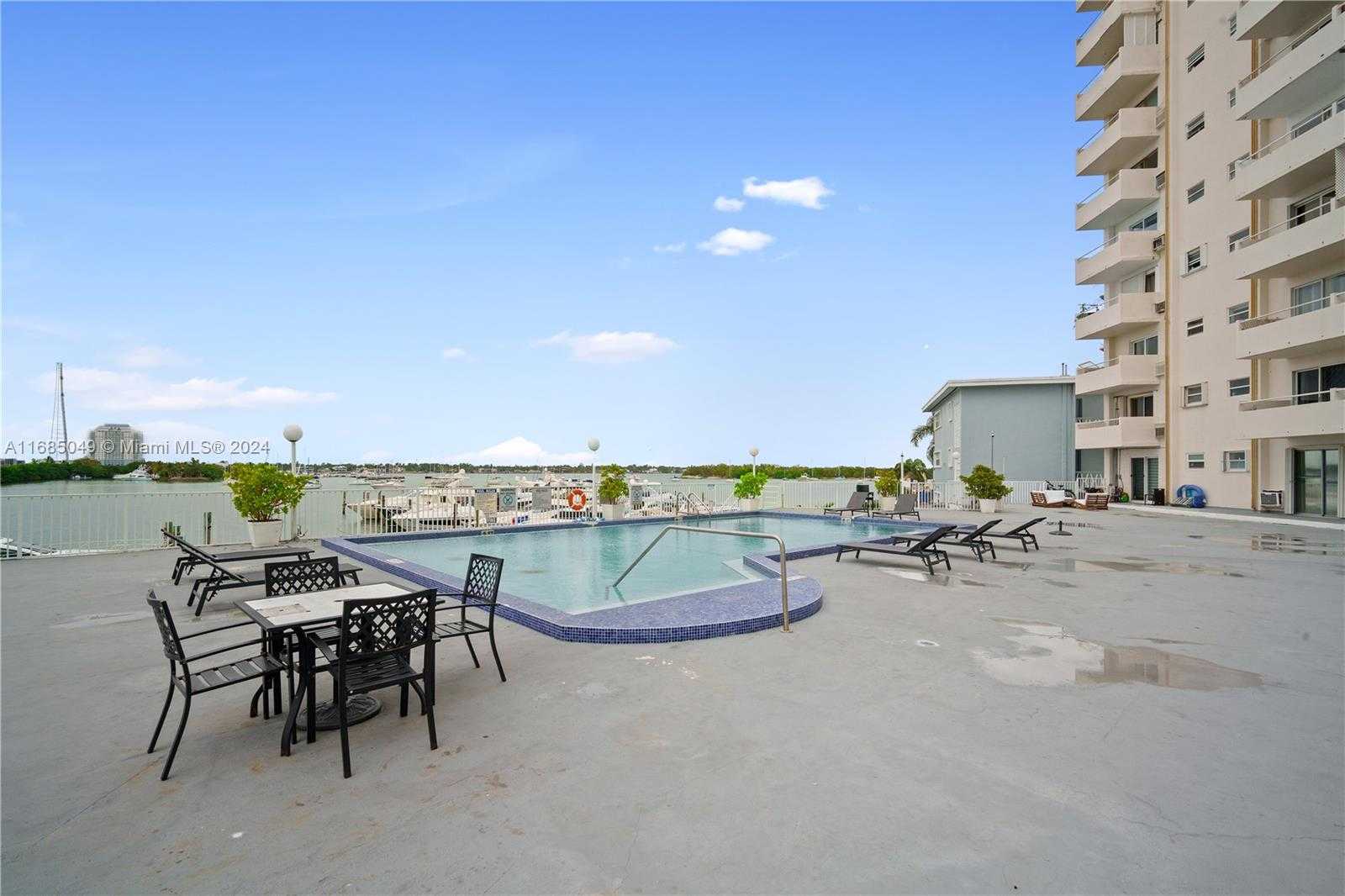 Small Image of 7904 WEST DR #605, North Bay Village Number 17