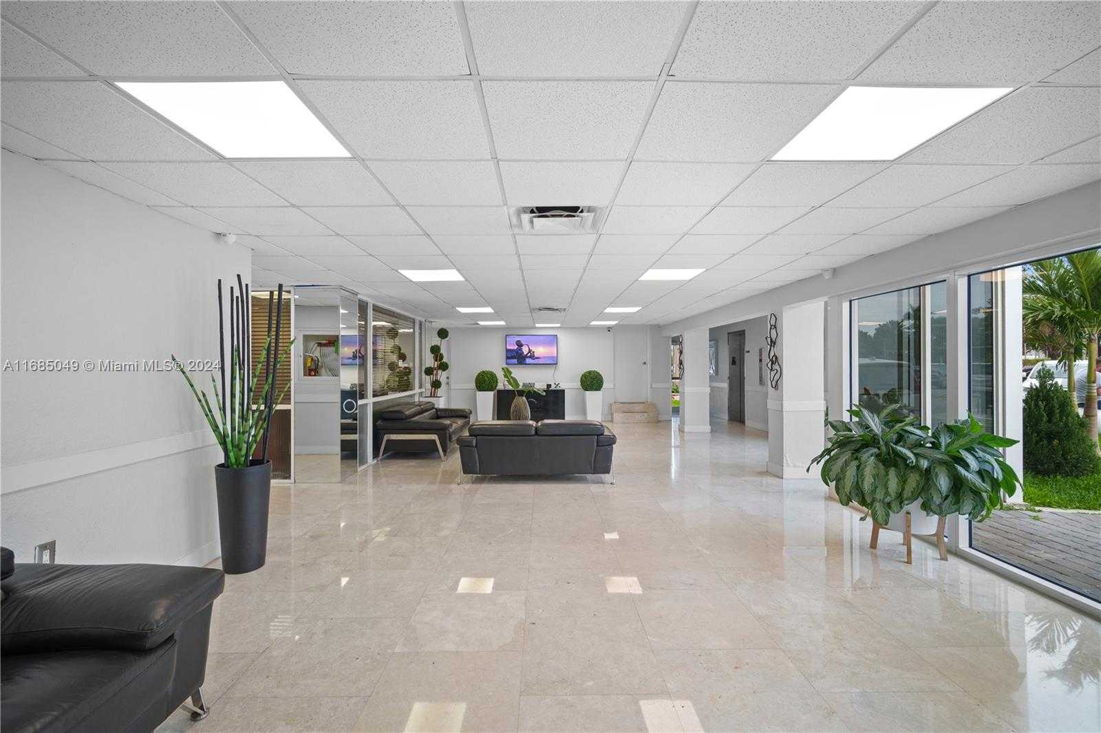 Small Image of 7904 WEST DR #605, North Bay Village Number 4