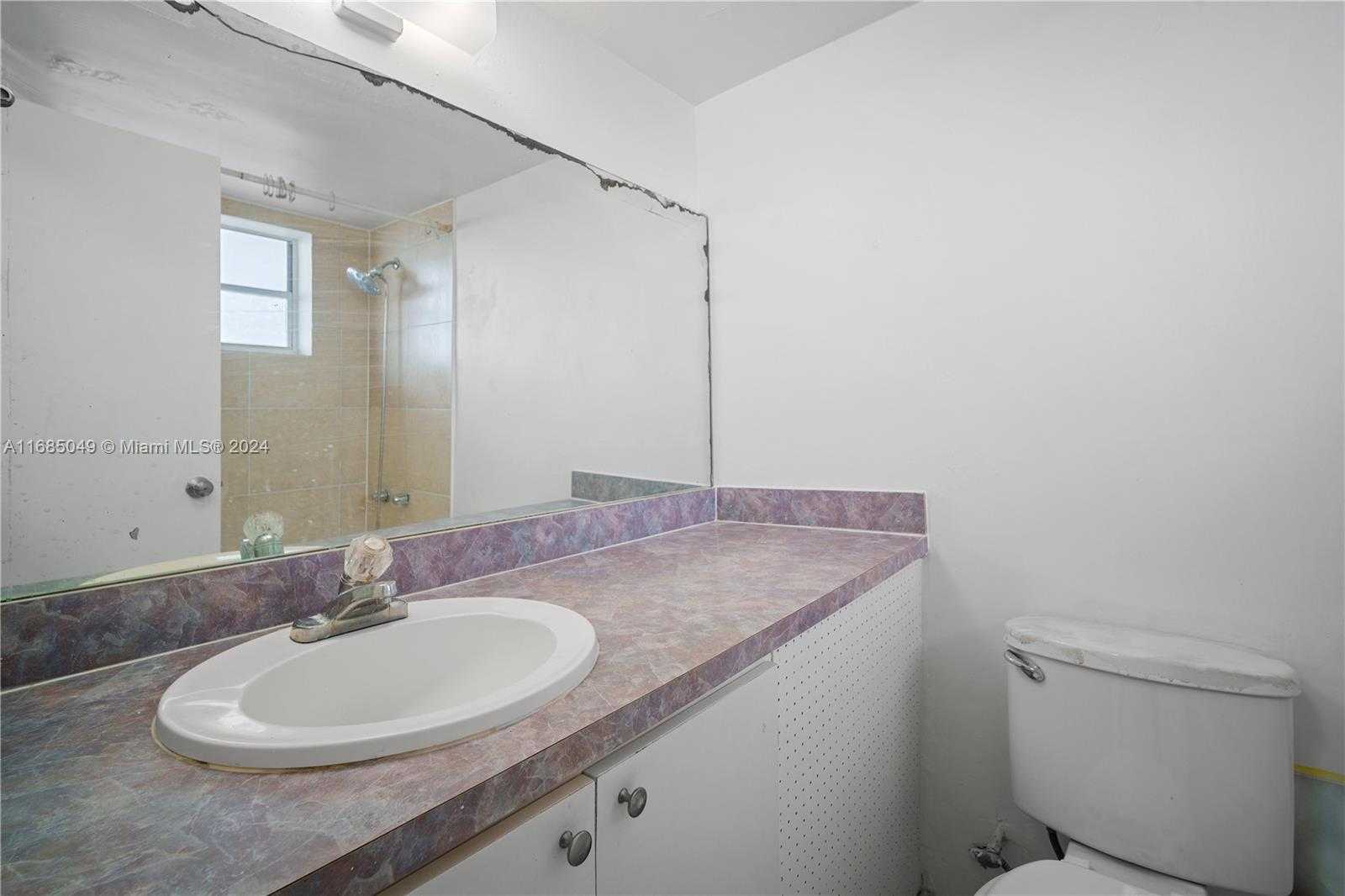 Small Image of 7904 WEST DR #605, North Bay Village Number 8