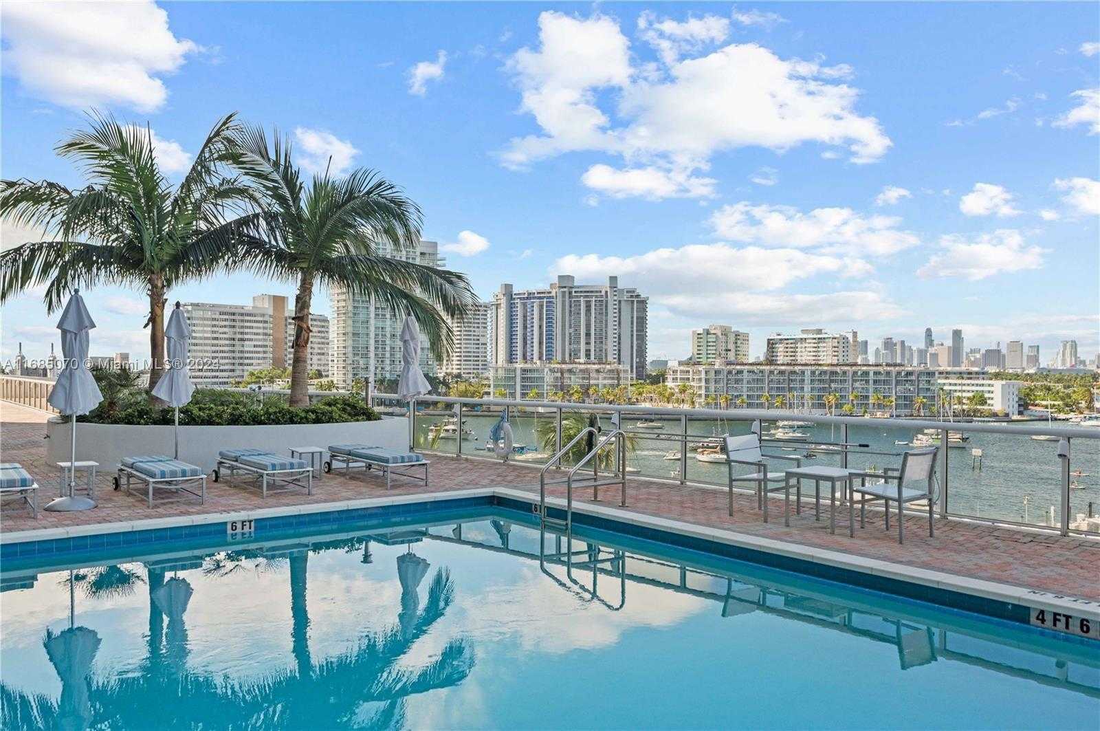 Small Image of 1800 SUNSET HARBOUR DR 1902/4 DR #1902/4, Miami Beach Number 41