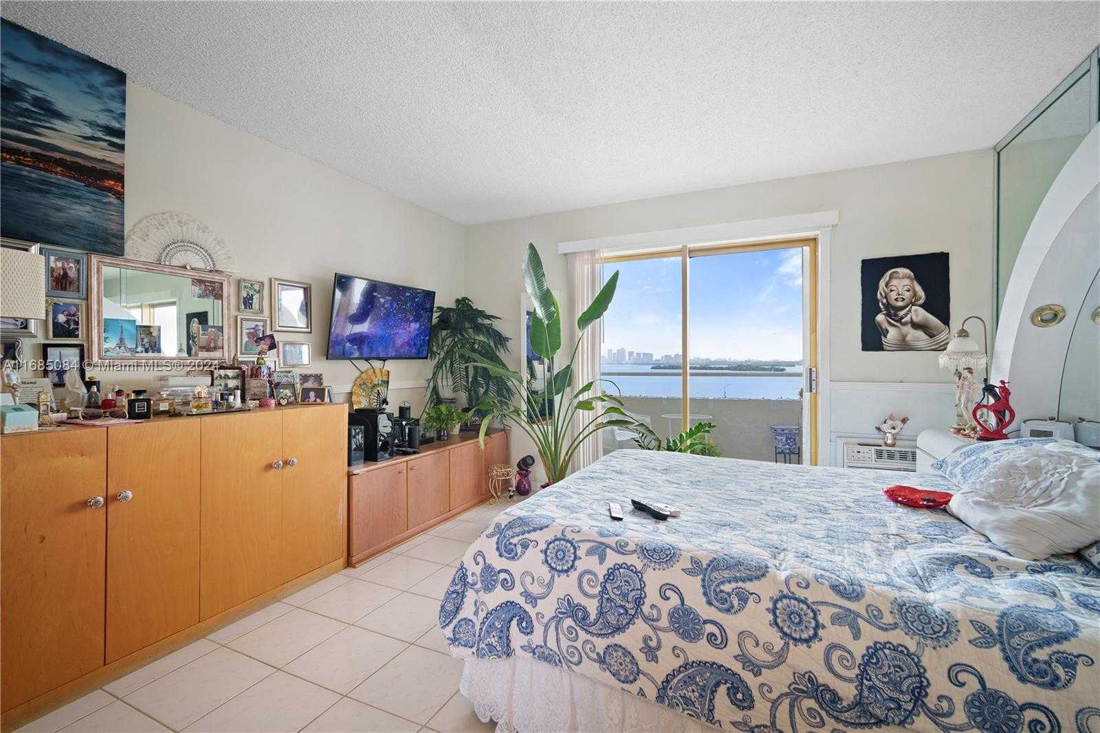 Small Image of 7904 WEST DR #714, North Bay Village Number 14