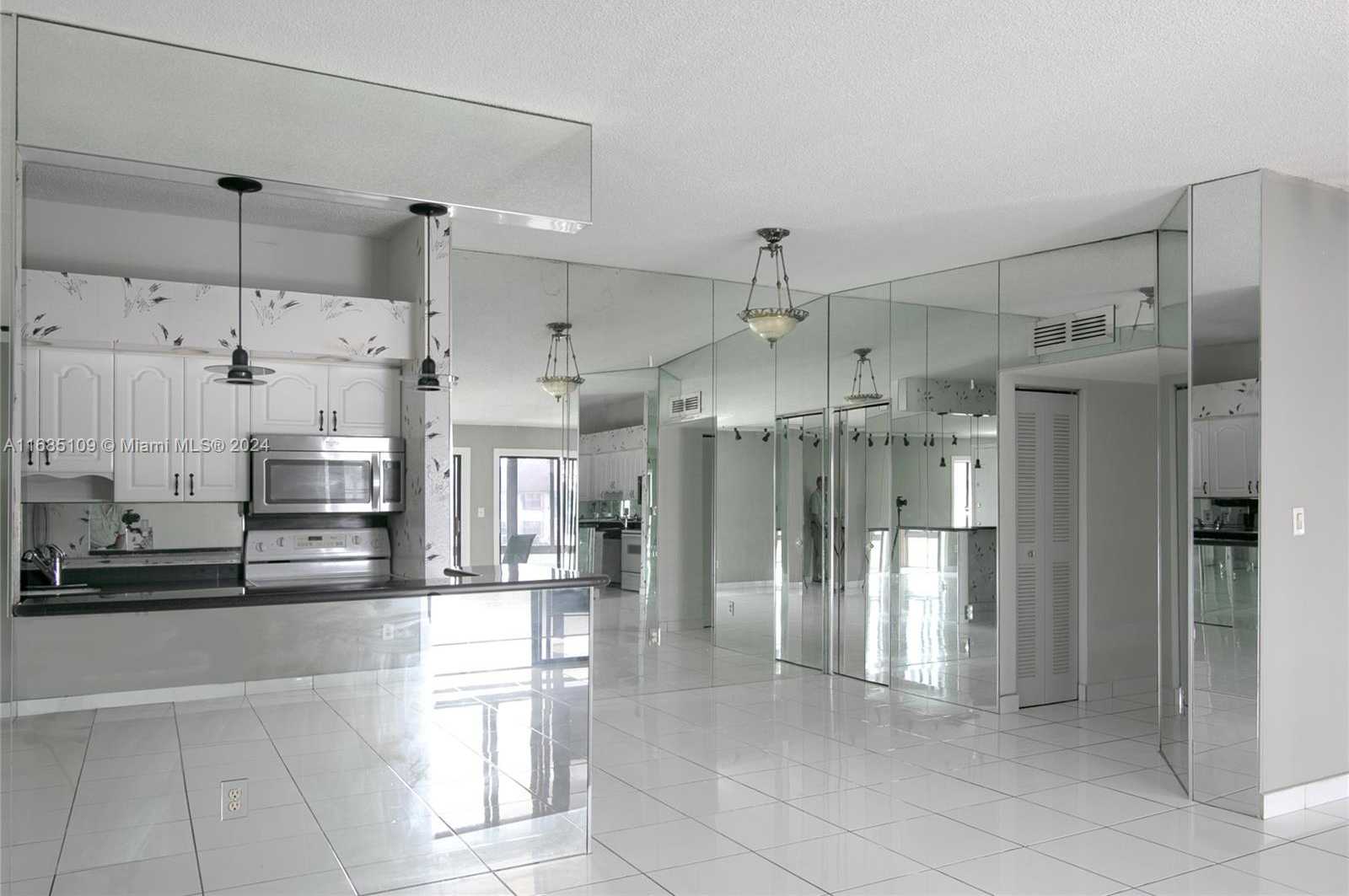 Small Image of 9626 WEST MCNAB RD #206, Tamarac Number 5