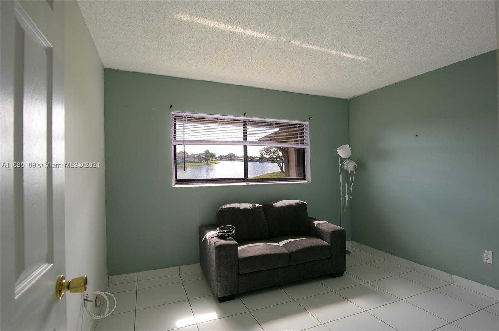 Small Image of 9626 WEST MCNAB RD #206, Tamarac Number 7