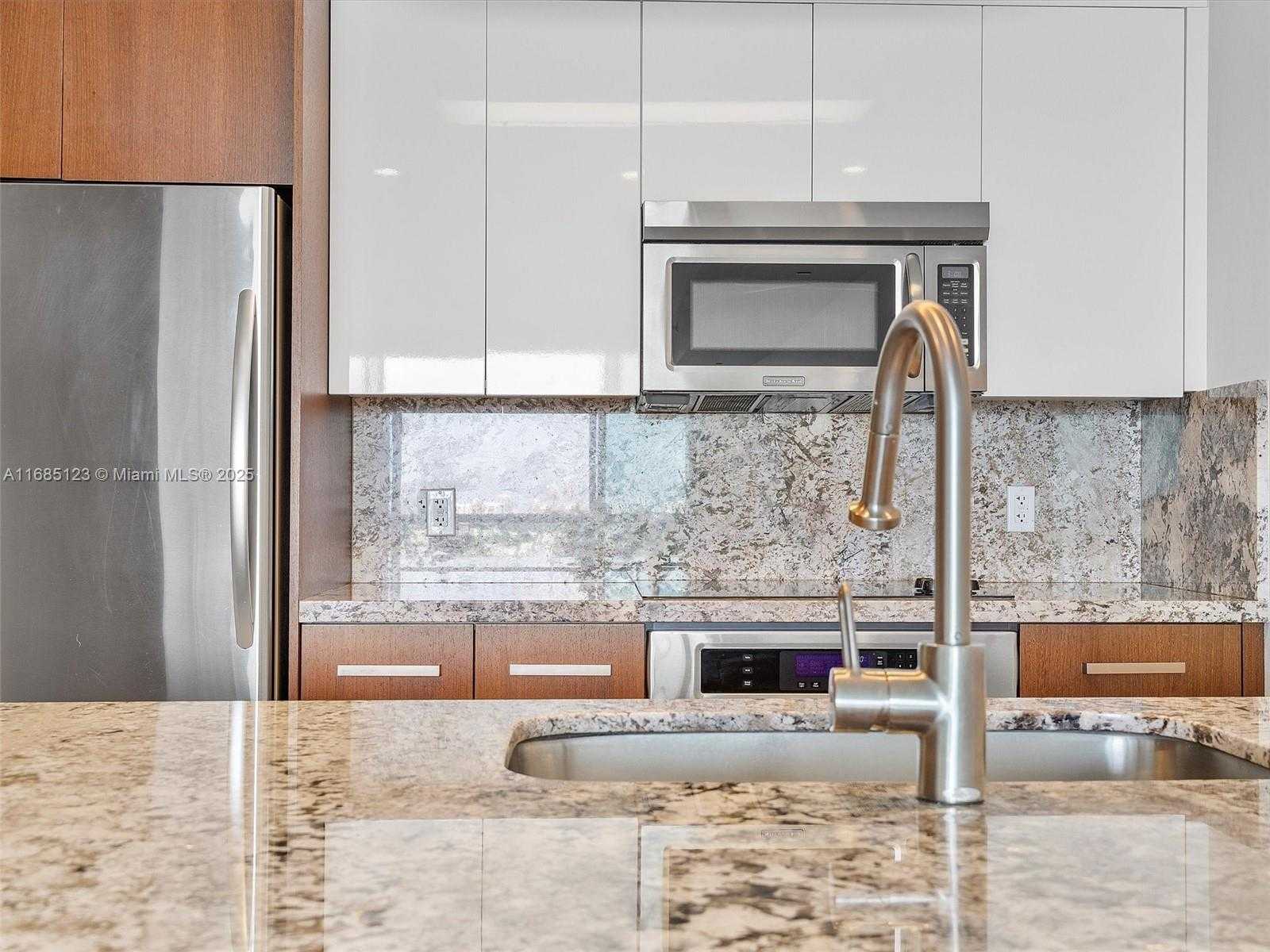 Small Image of 7935 EAST DR #1202, North Bay Village Number 10